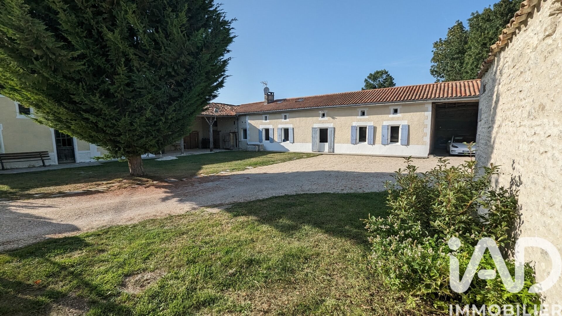 Maison à vendre, 226m², Pommiers-Moulons