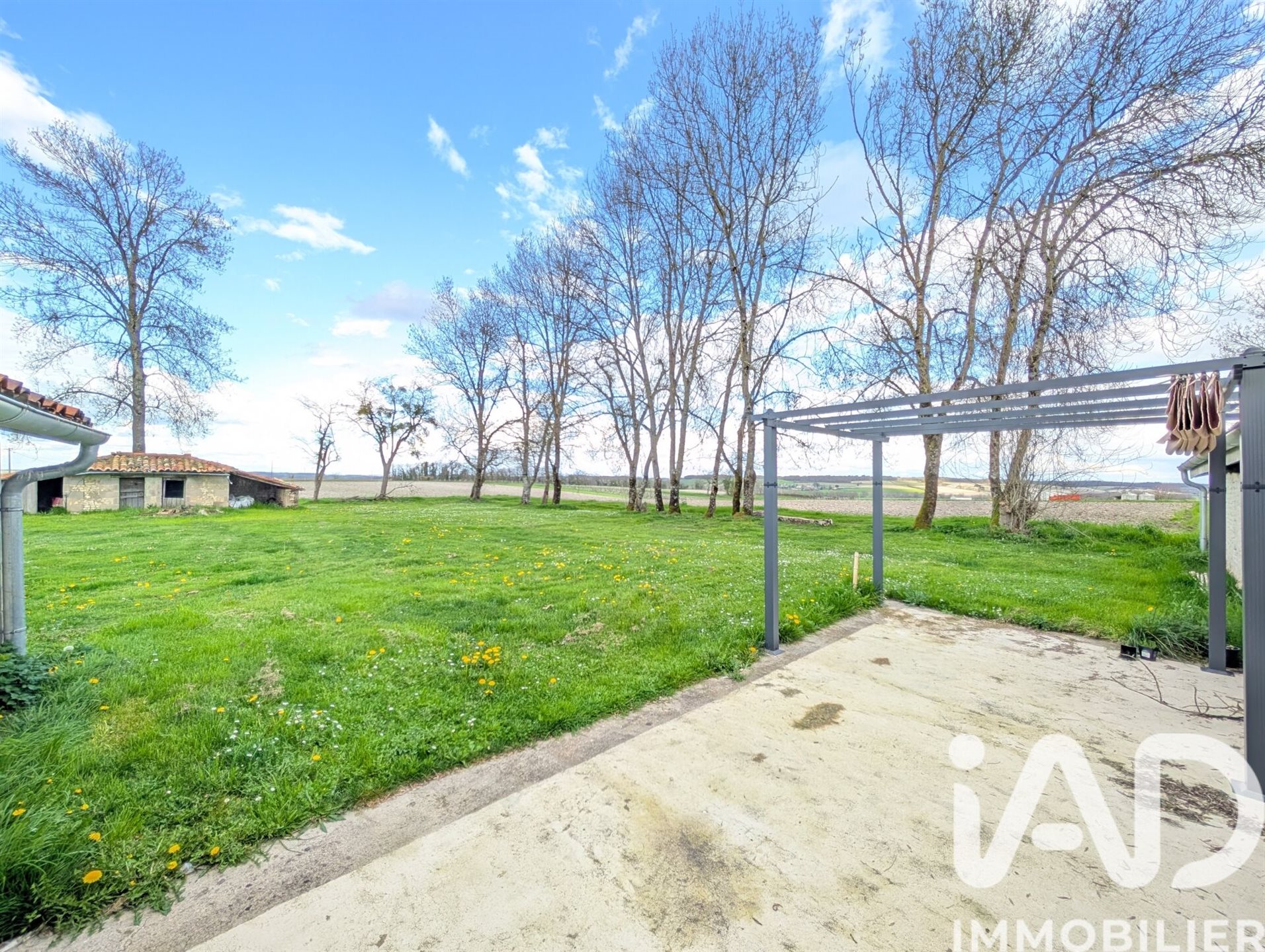 Maison à vendre, 226m², Pommiers-Moulons