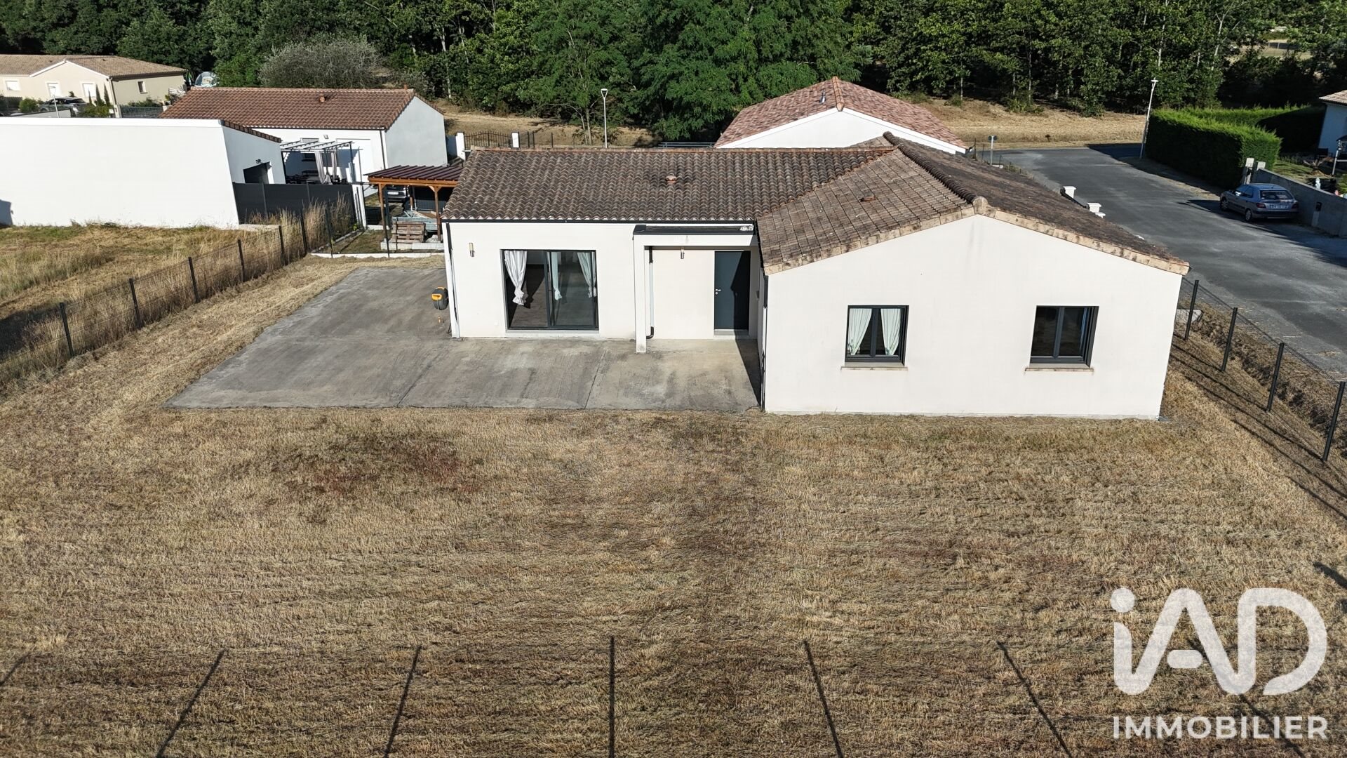 Maison à vendre, 106m², Bussac-Forêt