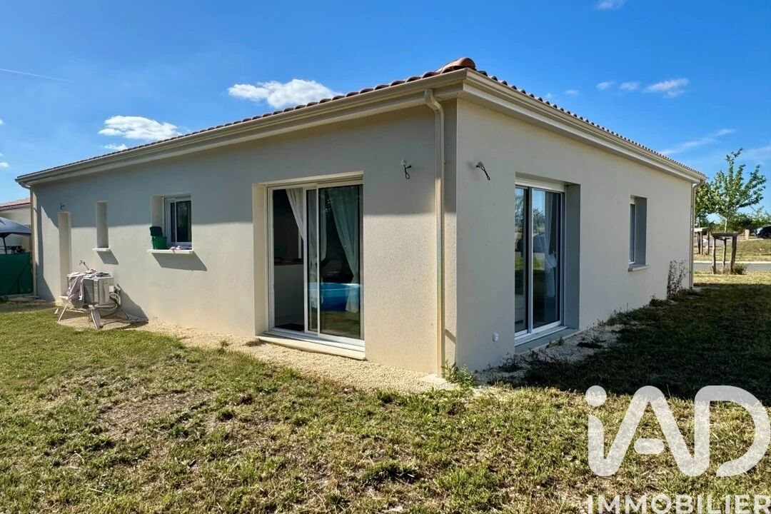 Maison à vendre, 94m², Fouquebrune