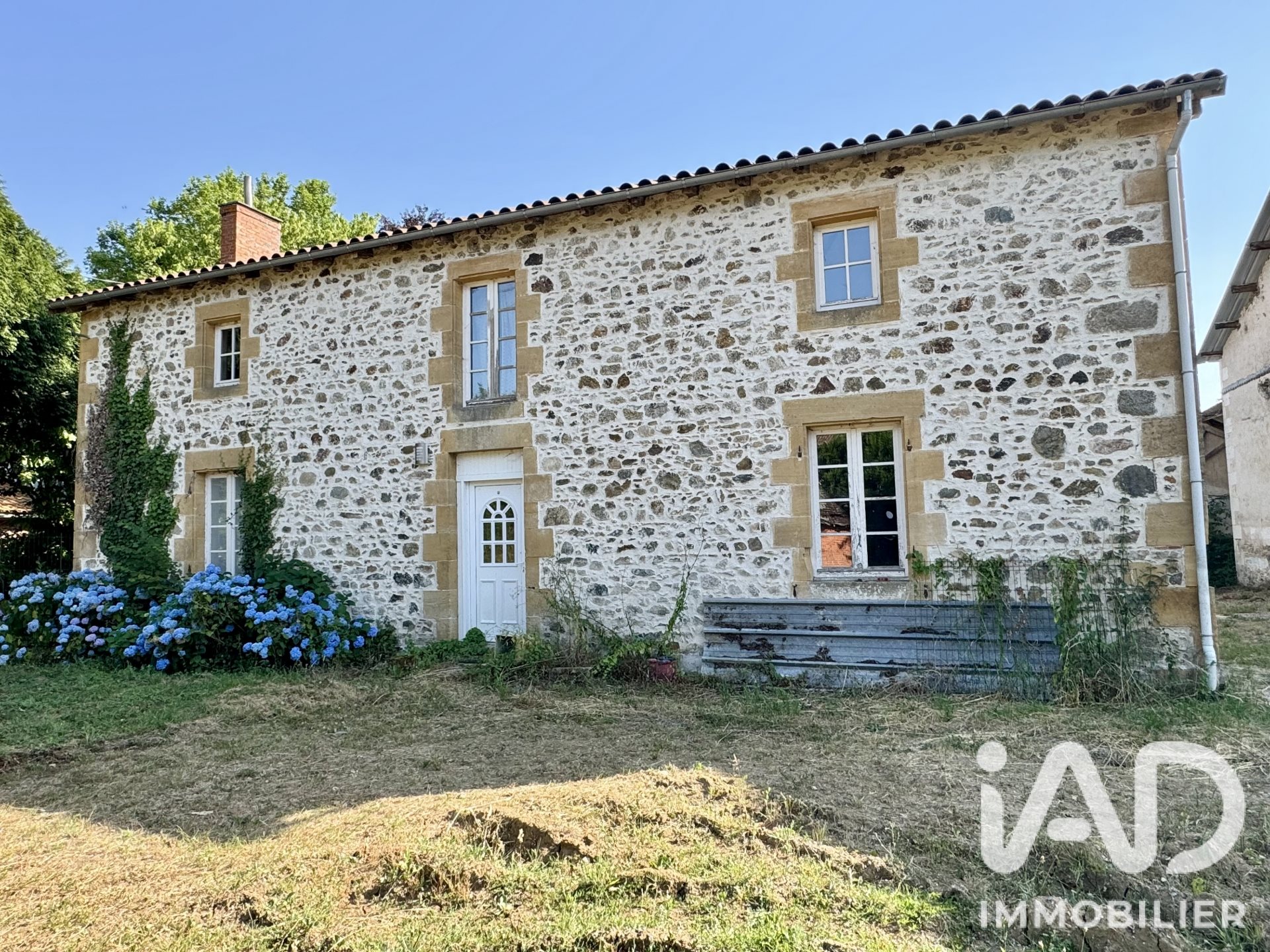 Maison à vendre, 204m², Saint-Maurice-des-Lions