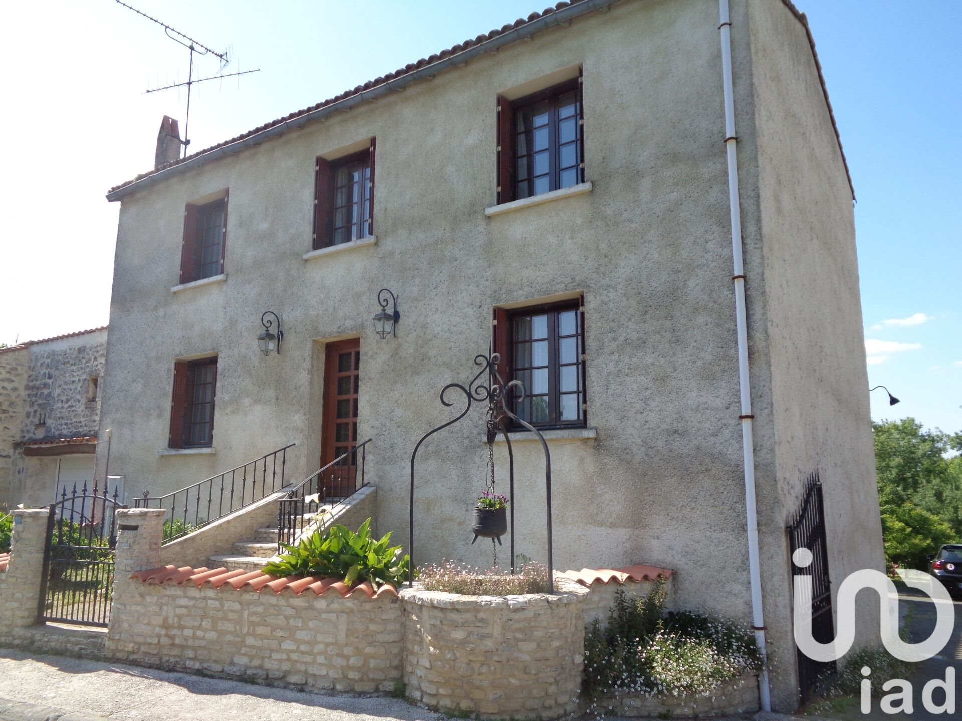 Maison à vendre, 200m², Bussac-sur-Charente