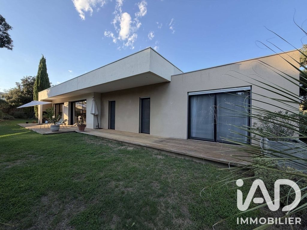 Maison à vendre, 151m², Nîmes