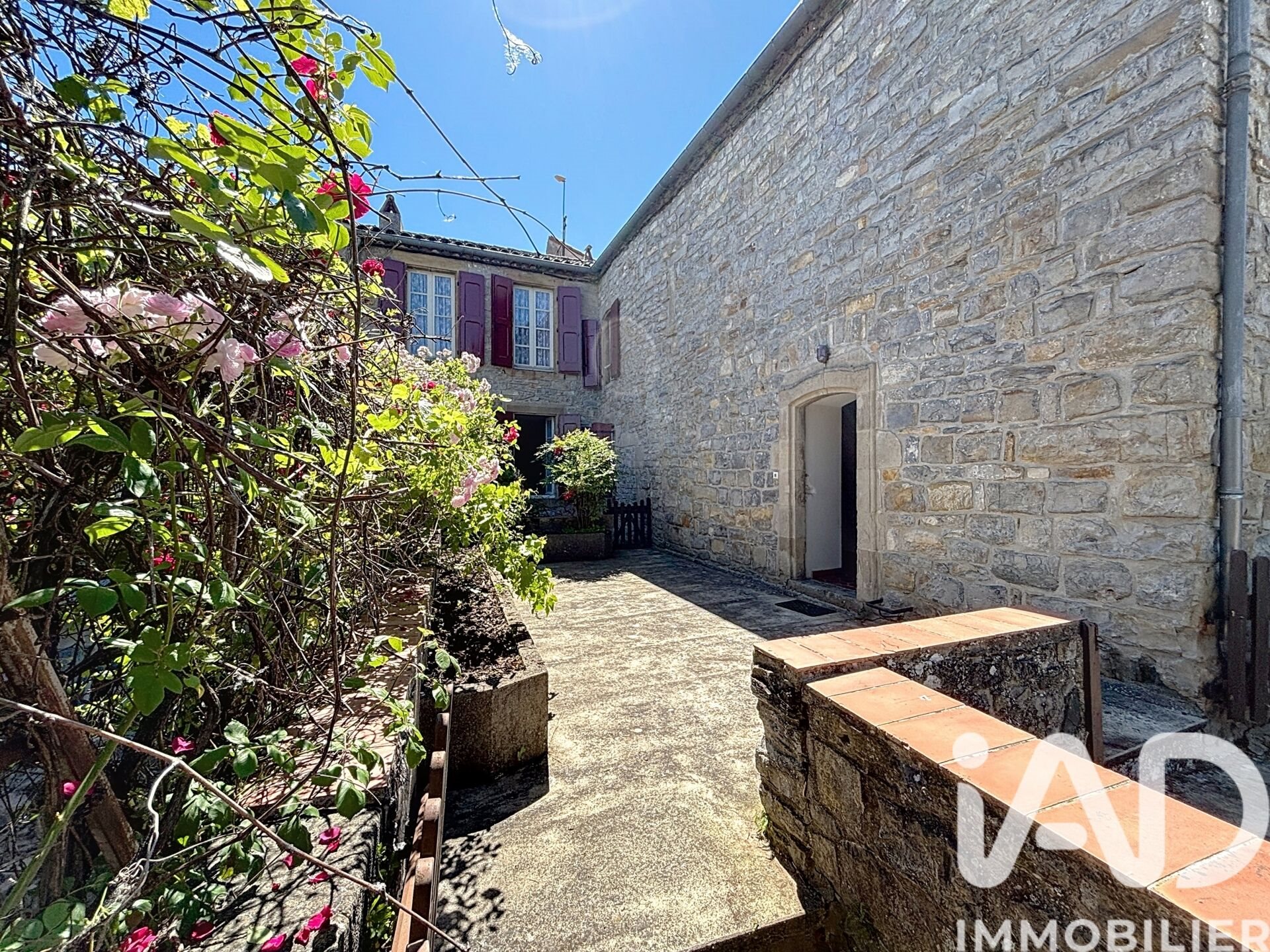 Maison à vendre, 196m², Saint-Georges-de-Luzençon