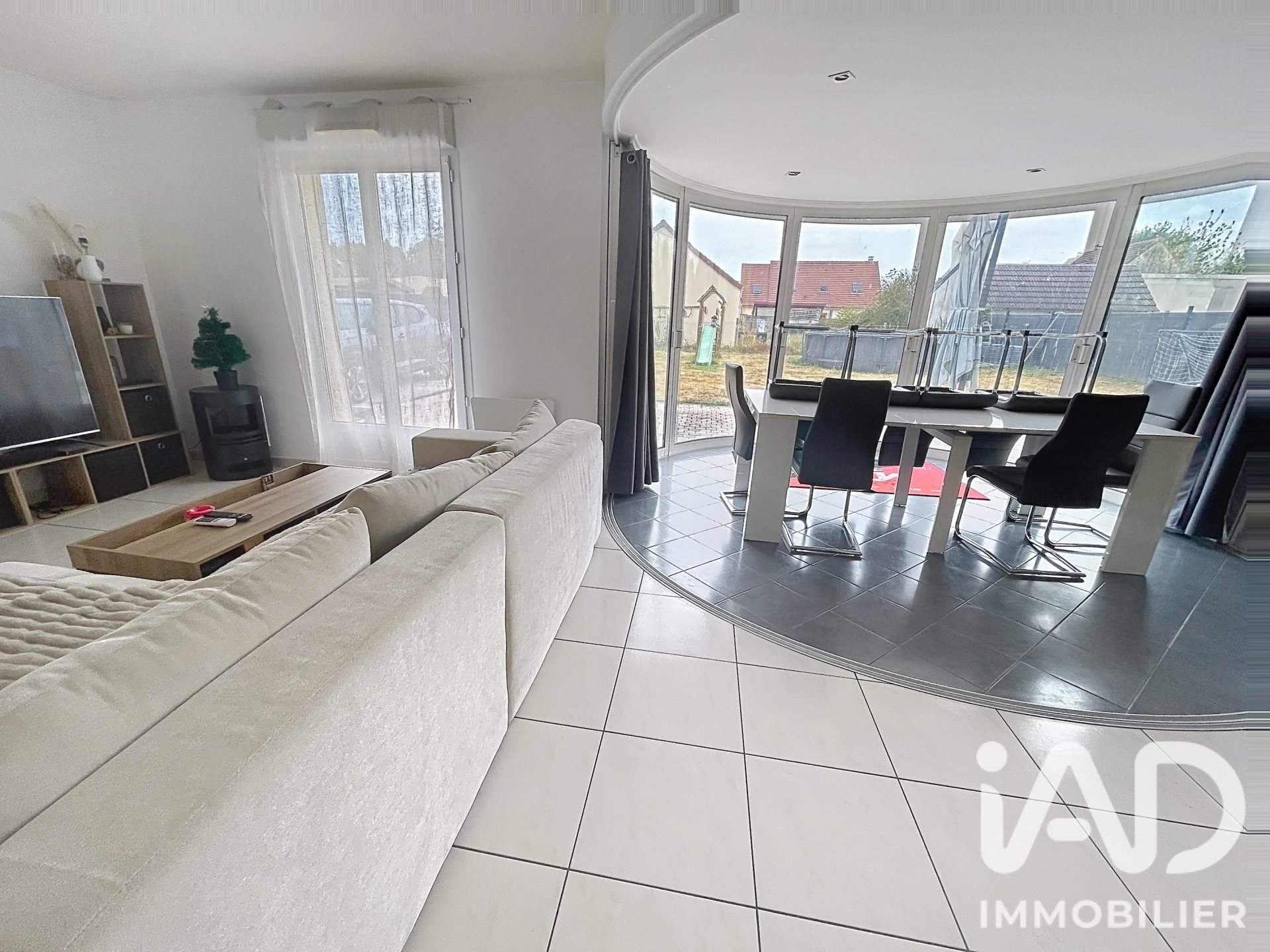Maison à vendre, 149m², Pamfou