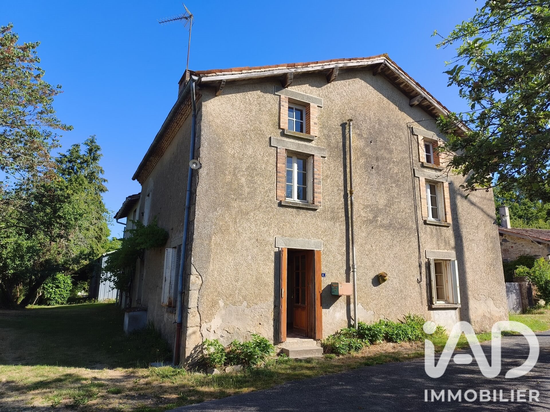 Maison à vendre, 165m², Saint-Martial-sur-Isop