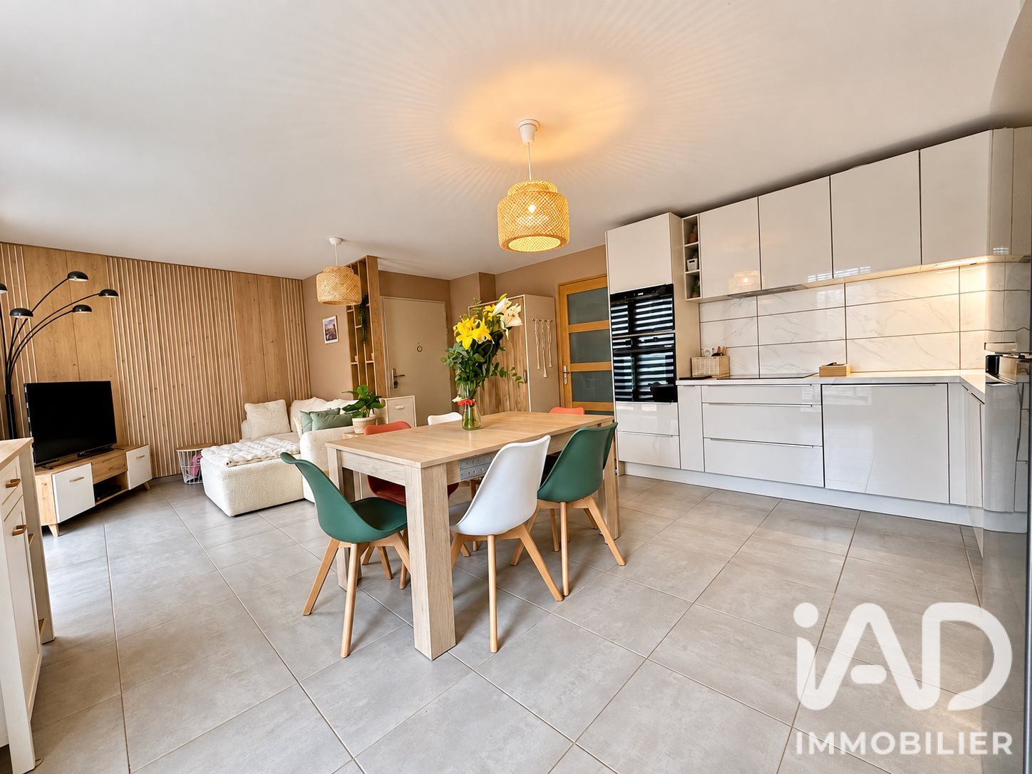 Appartement à vendre, 64m², Châteauneuf-le-Rouge
