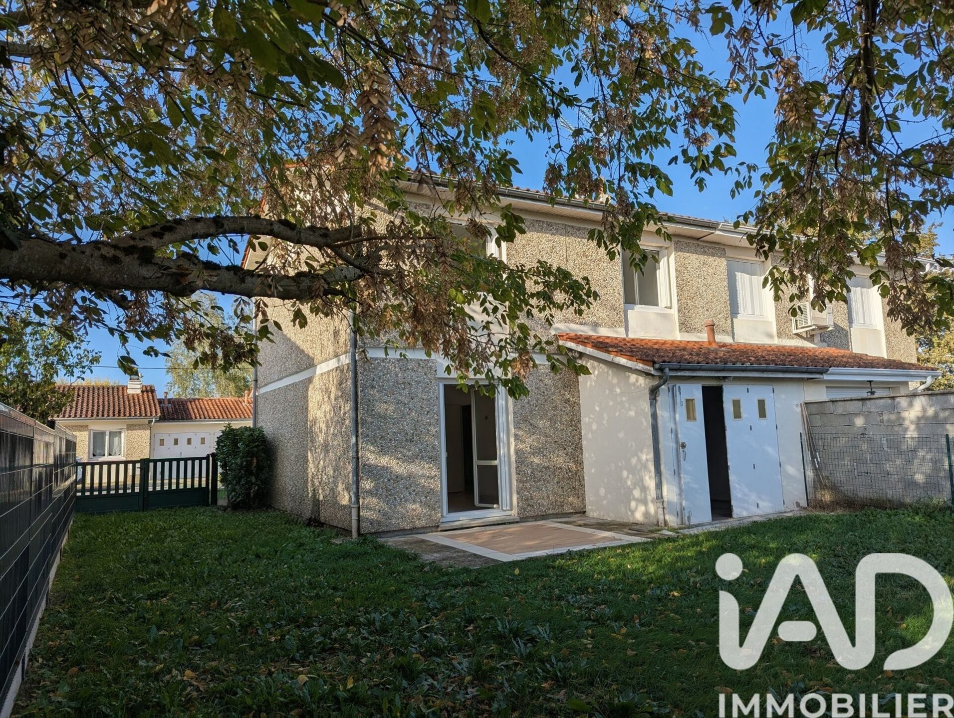 Maison à vendre, 81m², Saint-Seurin-sur-l'Isle