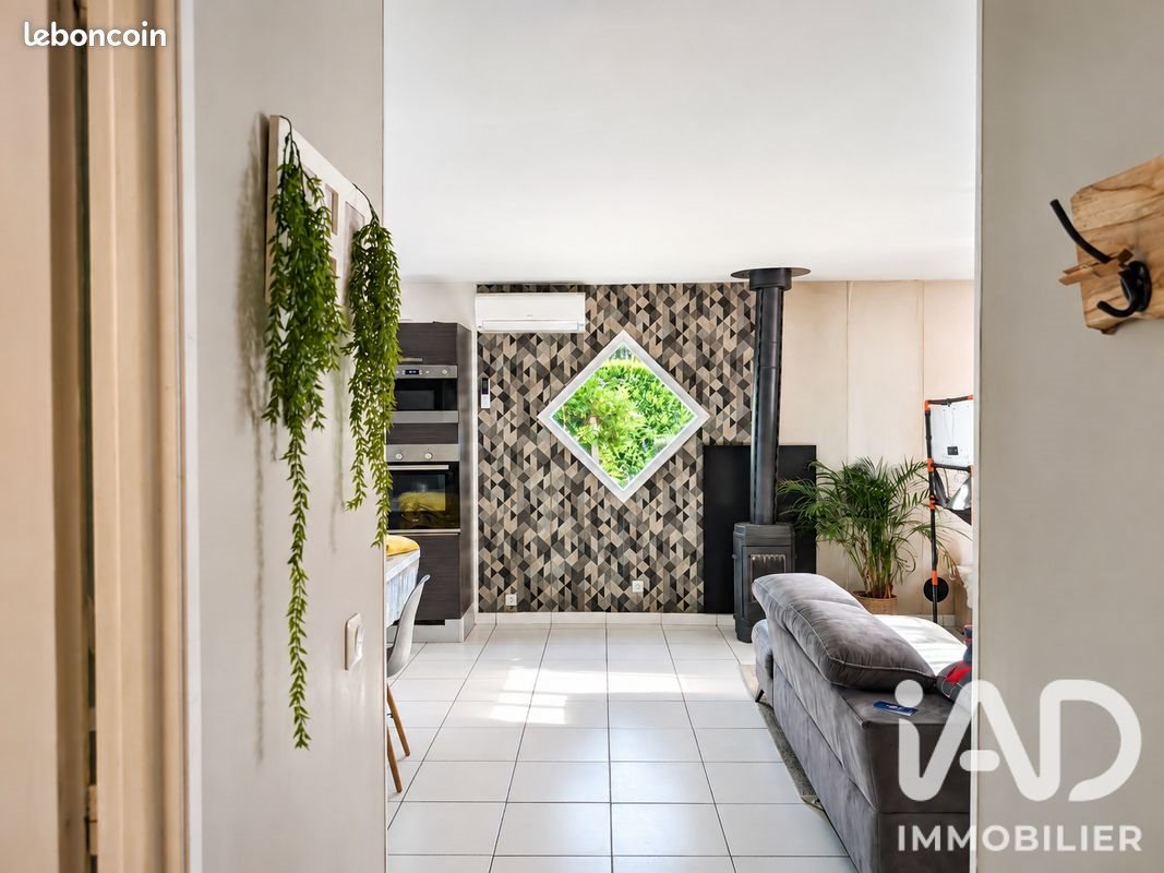 Maison à vendre, 86m², Saint-Seurin-sur-l'Isle