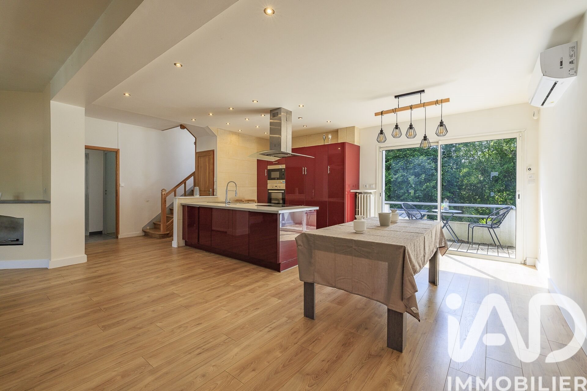Maison à vendre, 193m², Saint-Médard-de-Guizières