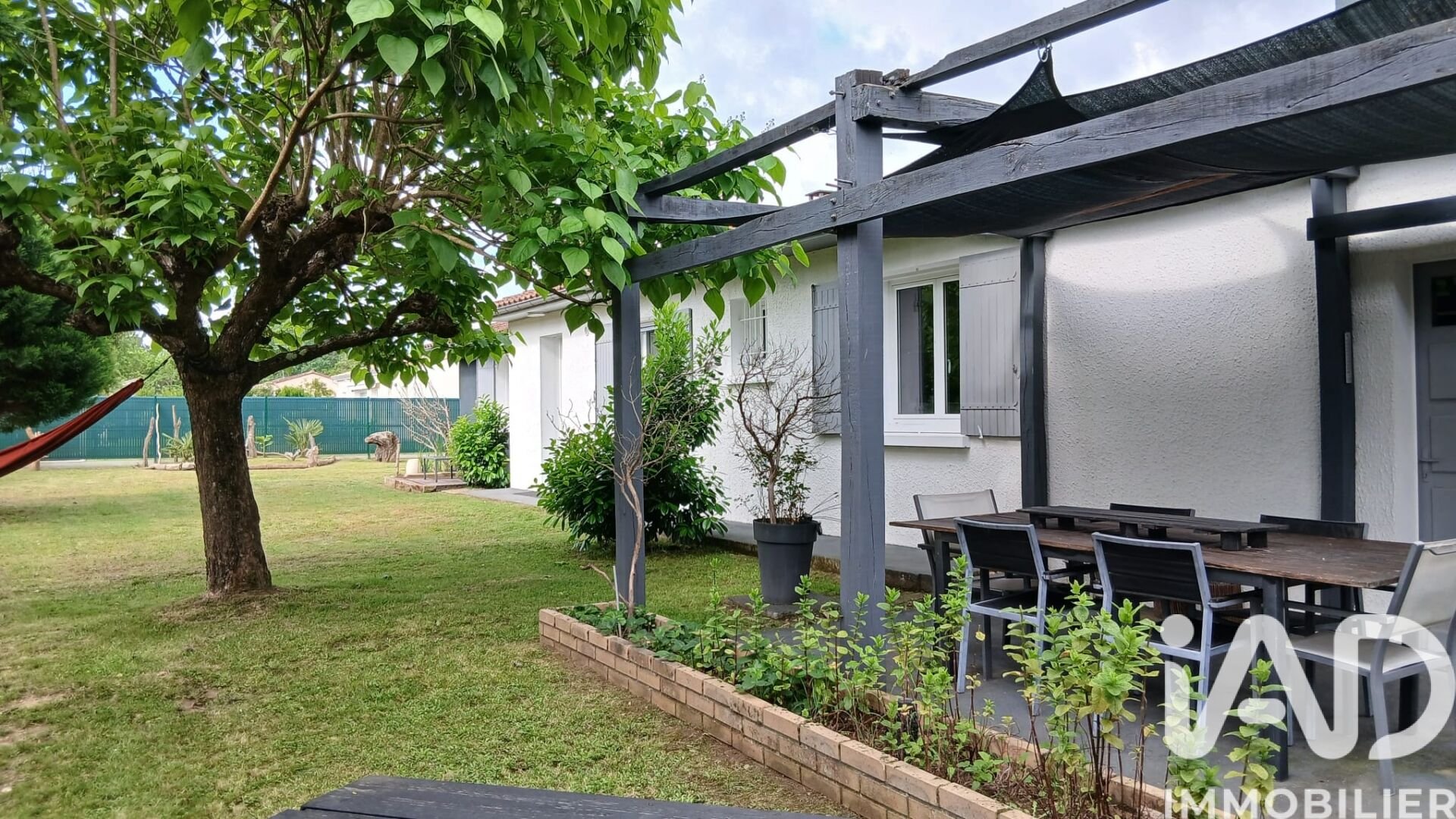 Maison à vendre, 111m², Saint-Seurin-sur-l'Isle