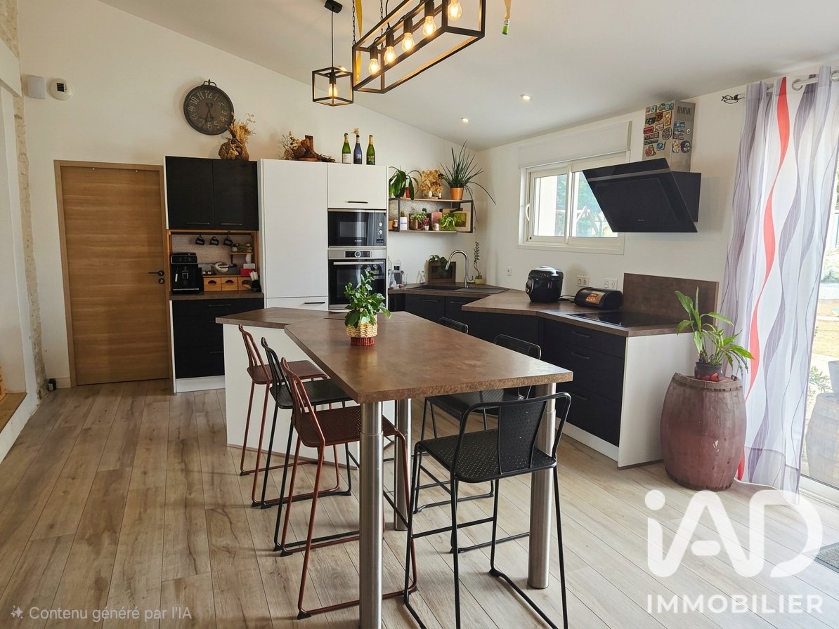 Maison à vendre, 190m², Saint-Jean-de-Liversay