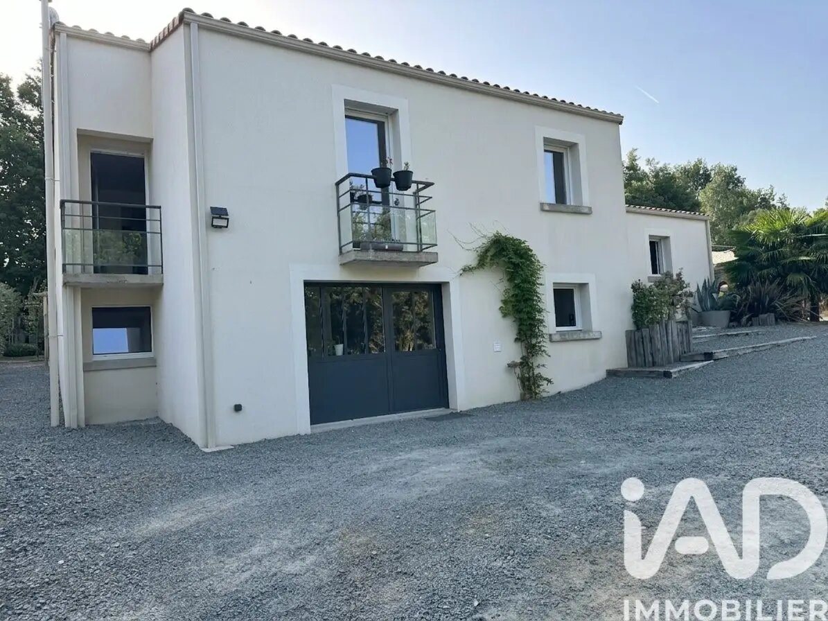 Maison à vendre, 185m², Cheffois