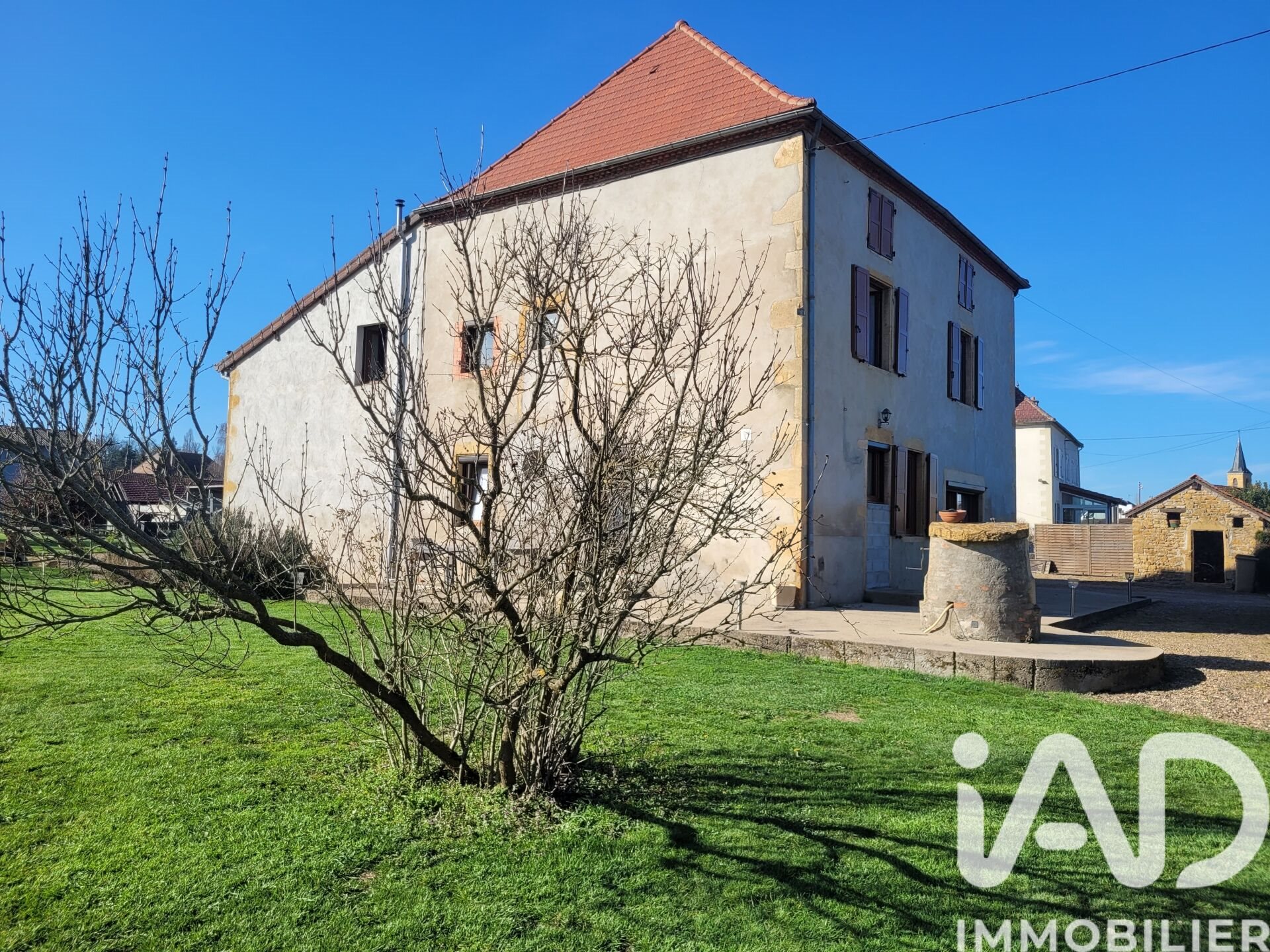 Maison à vendre, 216m², Chambilly