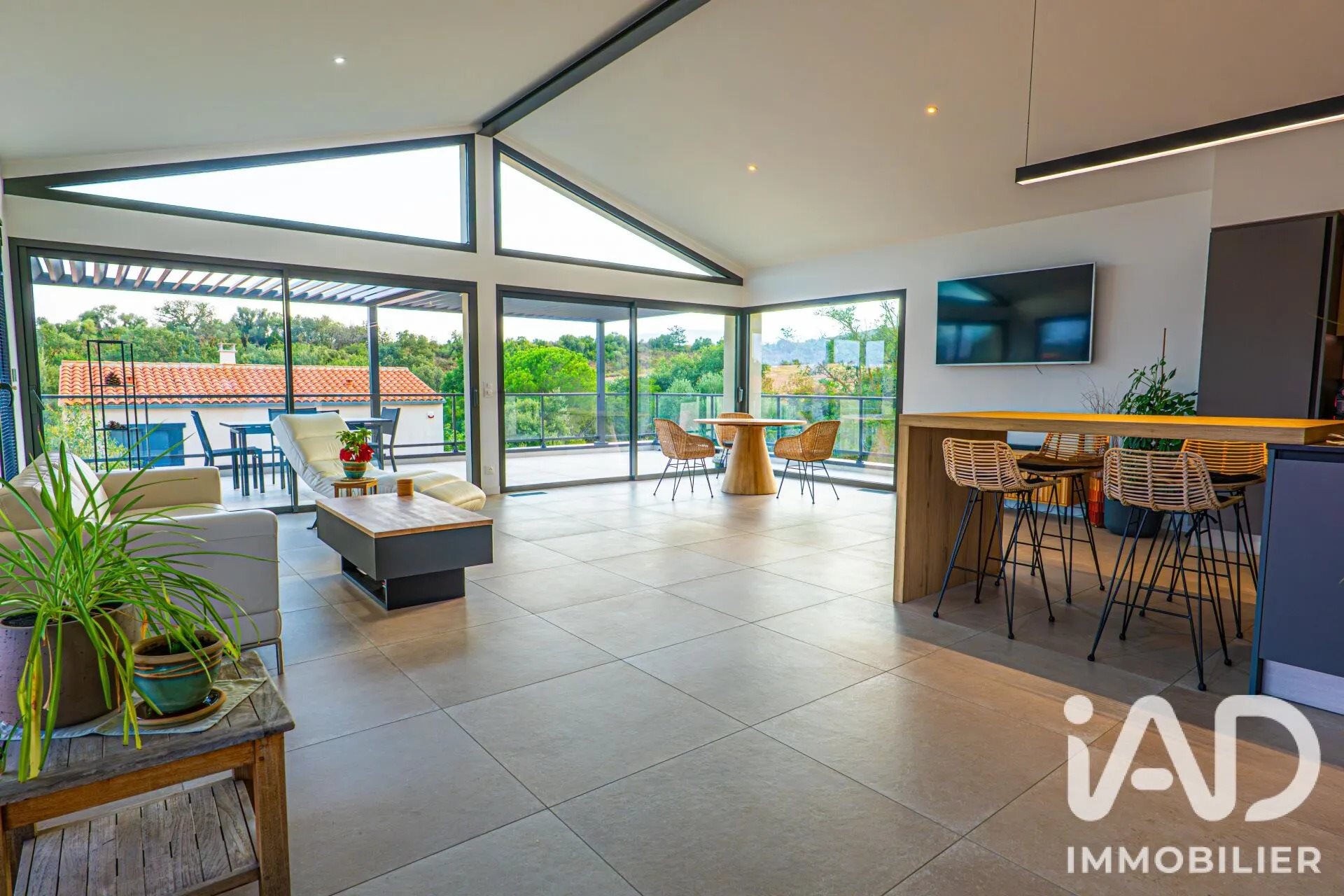 Maison à vendre, 183m², Sainte-Colombe-de-la-Commanderie
