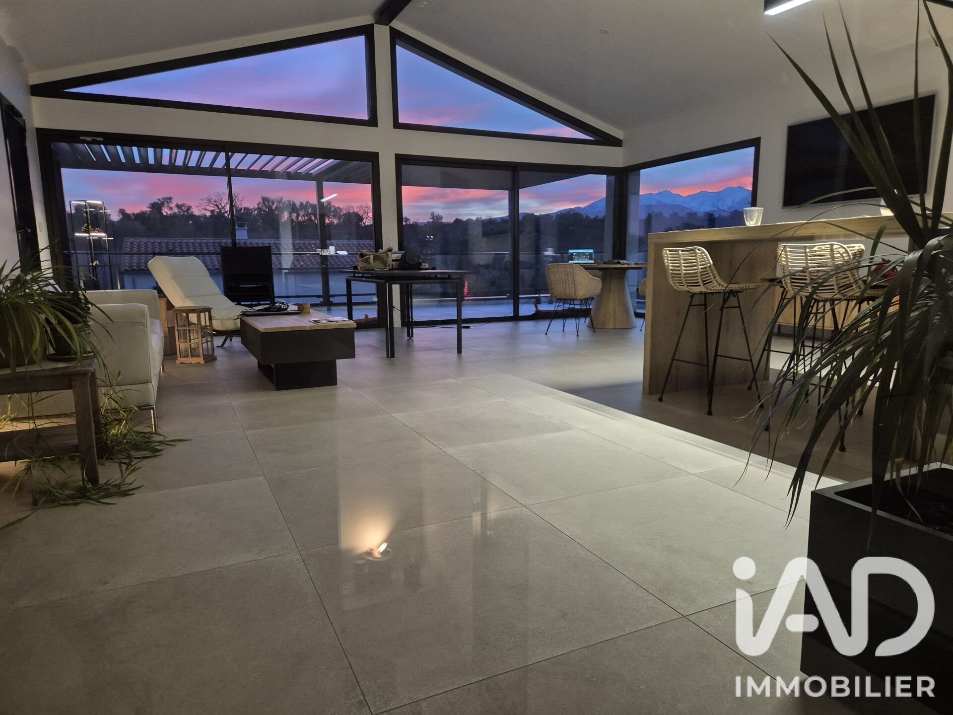 Maison à vendre, 183m², Sainte-Colombe-de-la-Commanderie