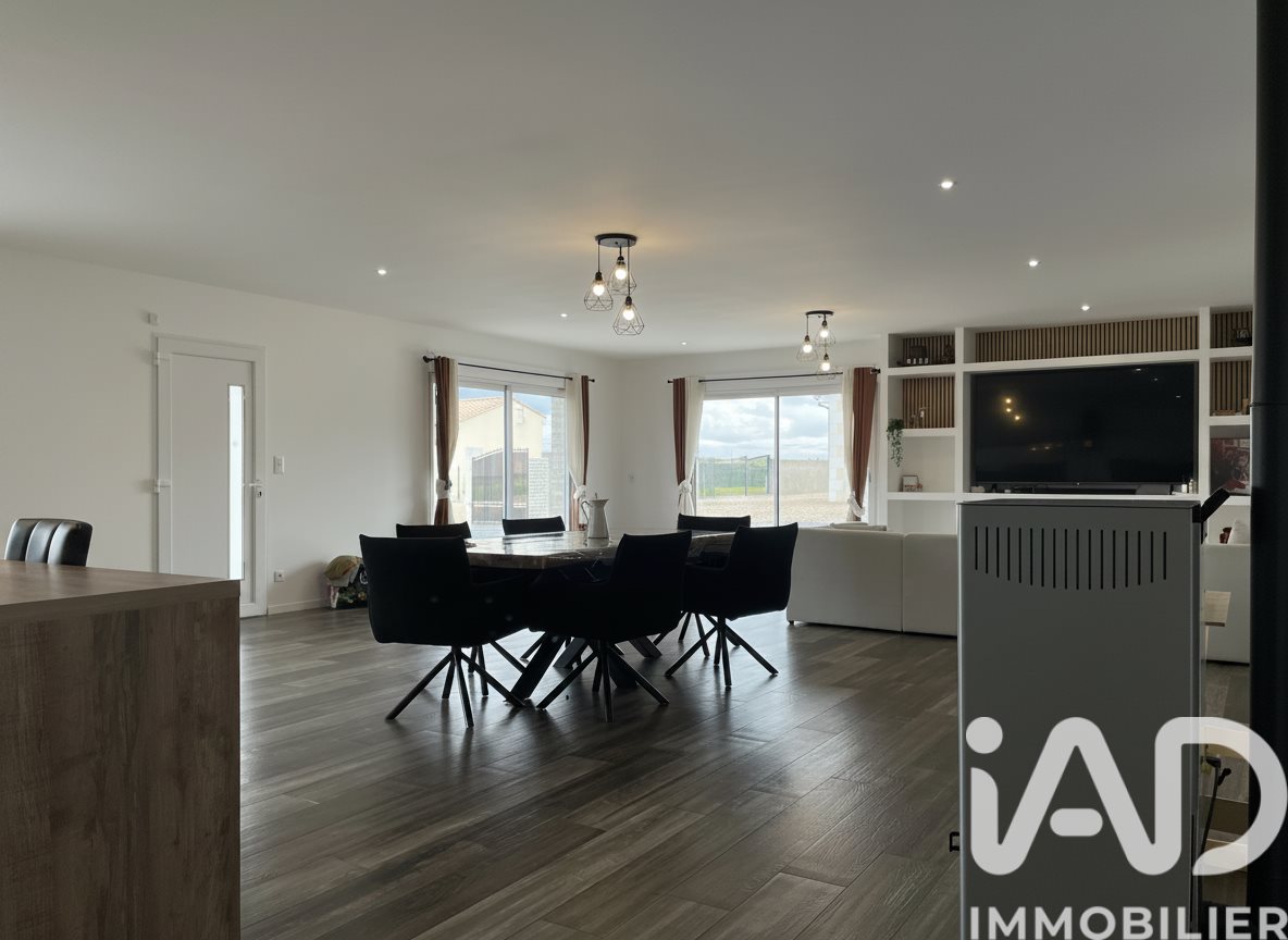 Maison à vendre, 140m², Taponnat-Fleurignac