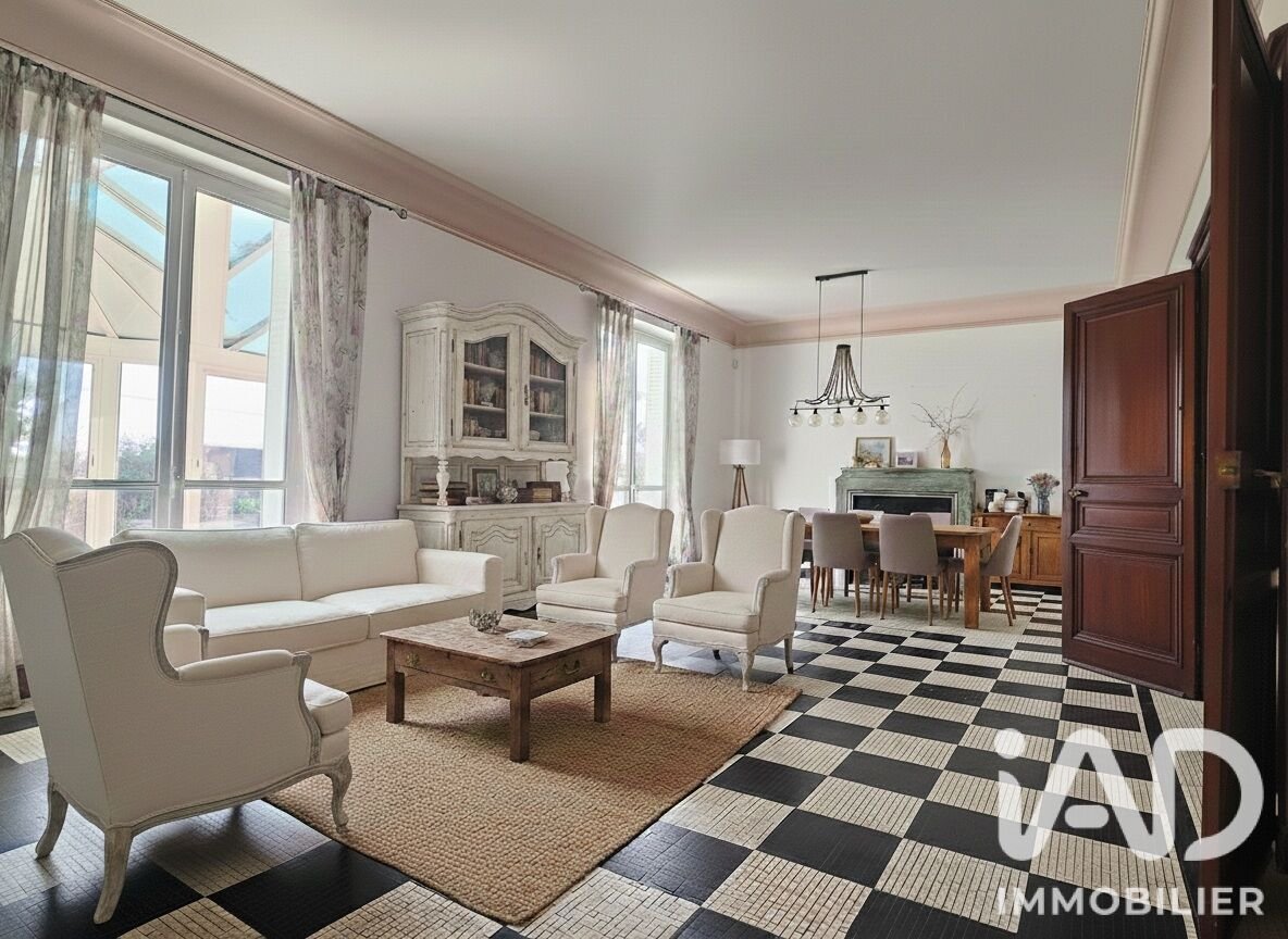Maison à vendre, 260m², Parmain