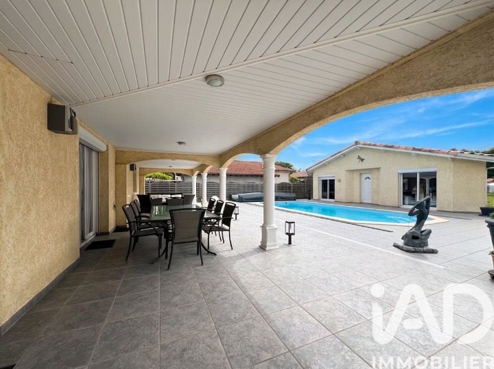 Maison à vendre, 115m², Vernet