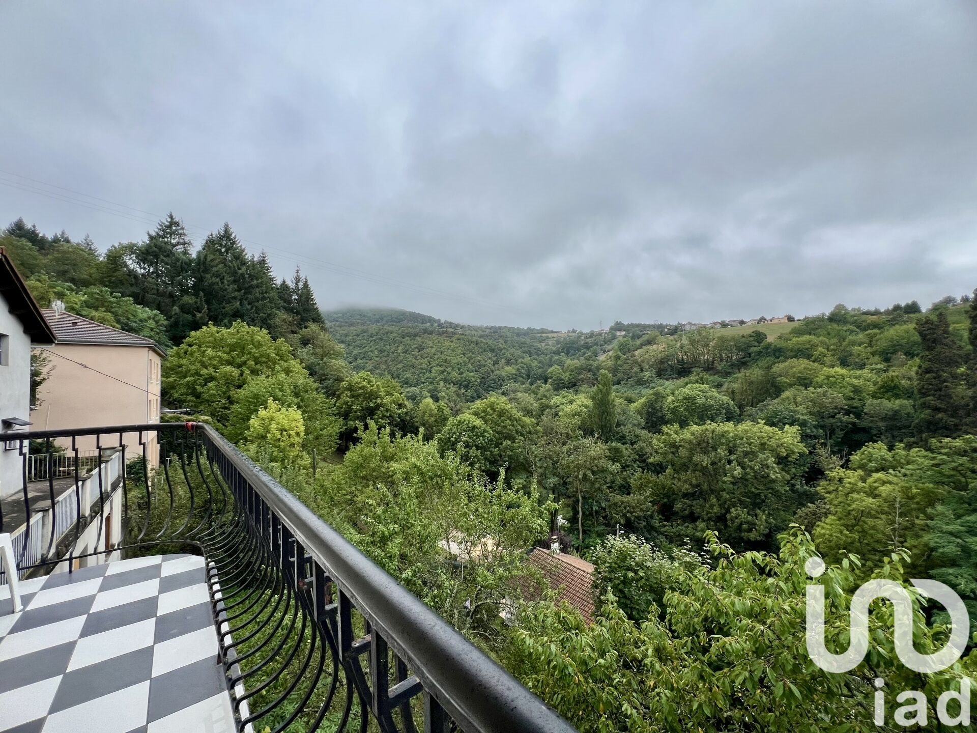 Maison à vendre, 253m², Le Chambon-Feugerolles