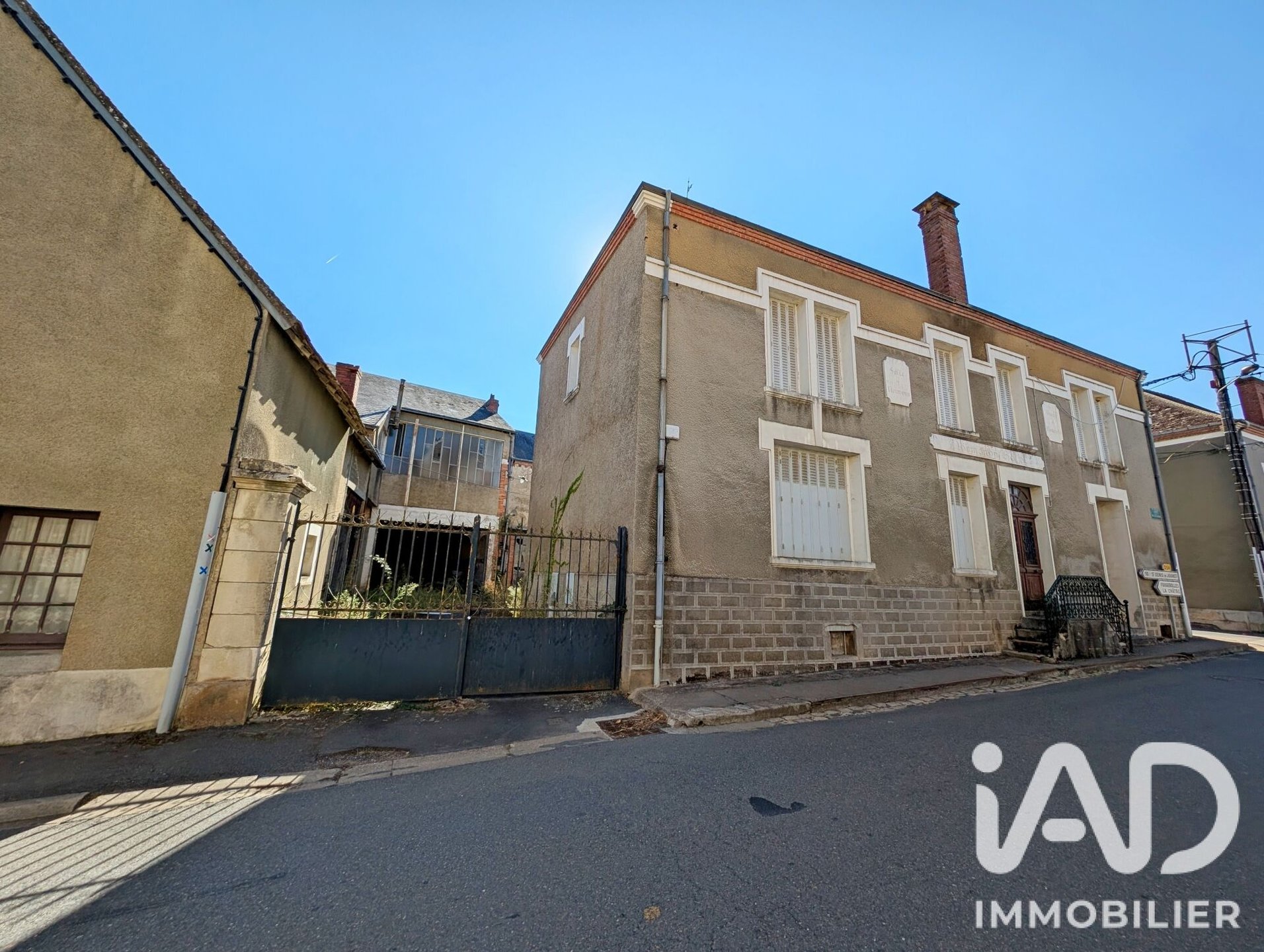 Maison à vendre, 518m², Cluis