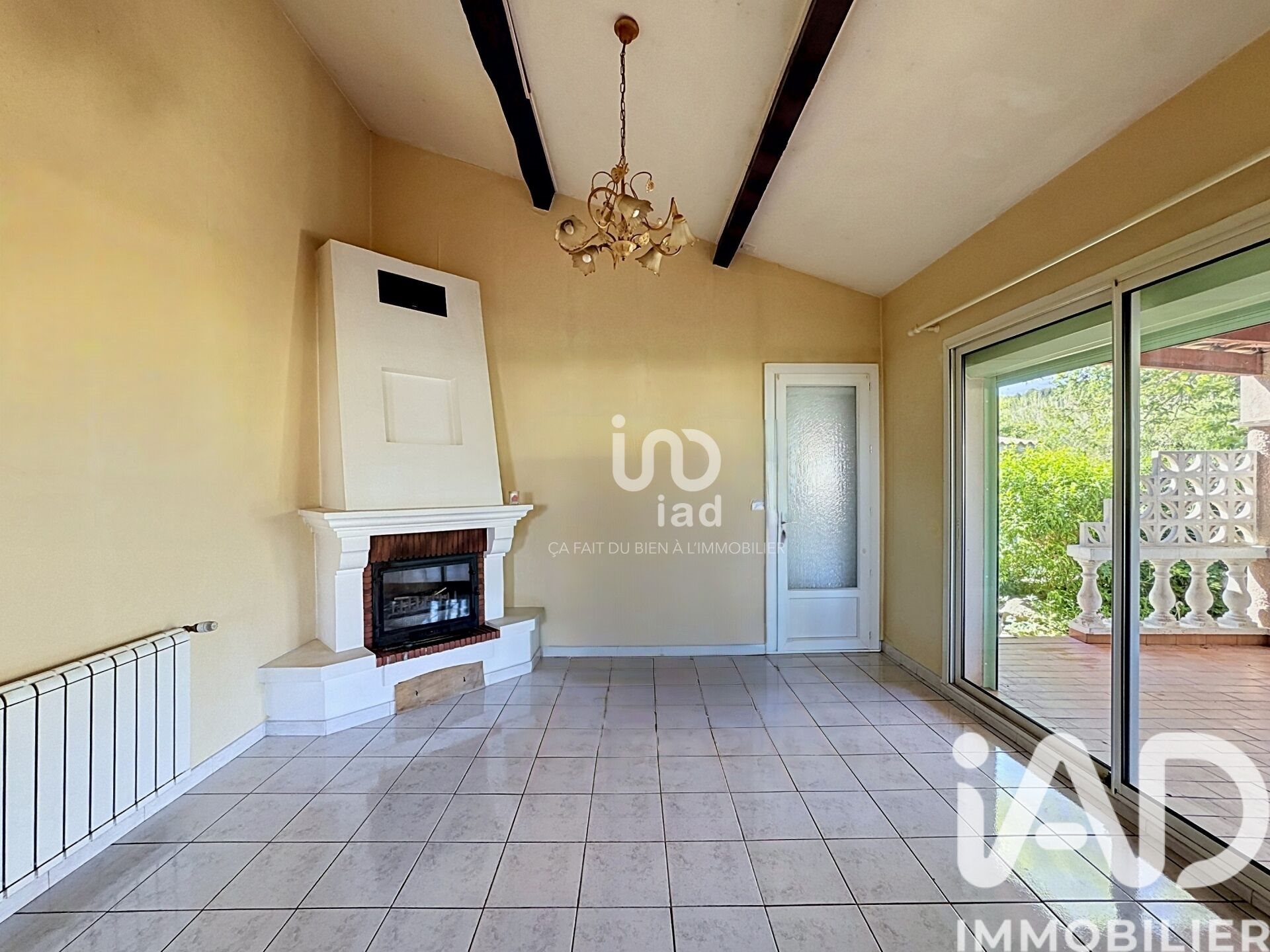 Maison à vendre, 108m², Saint-Mitre-les-Remparts