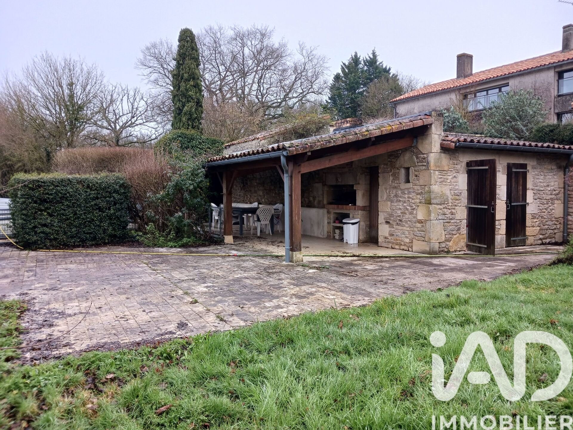 Maison à vendre, 214m², Joussé