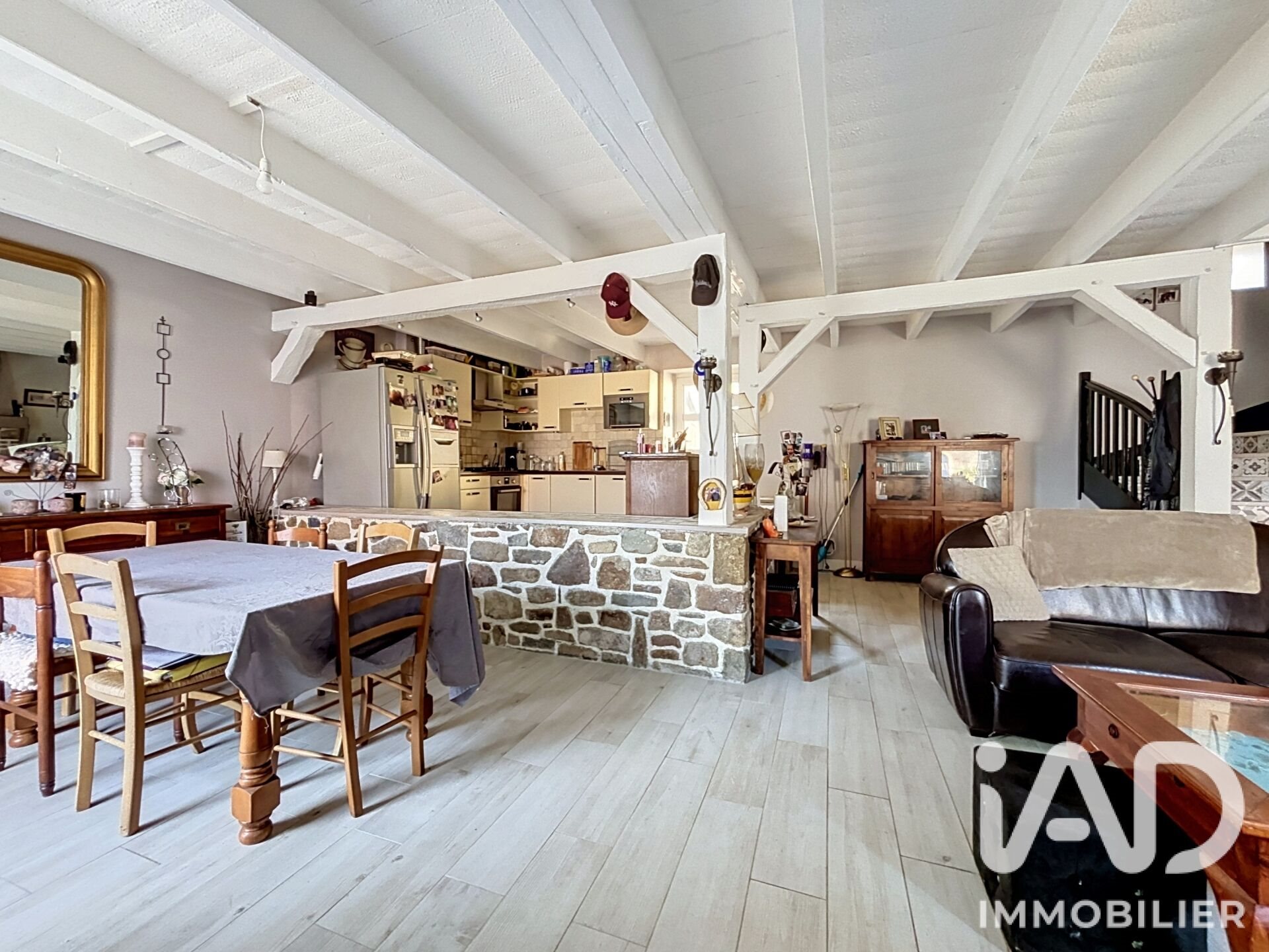 Maison à vendre, 137m², La Ville-ès-Nonais