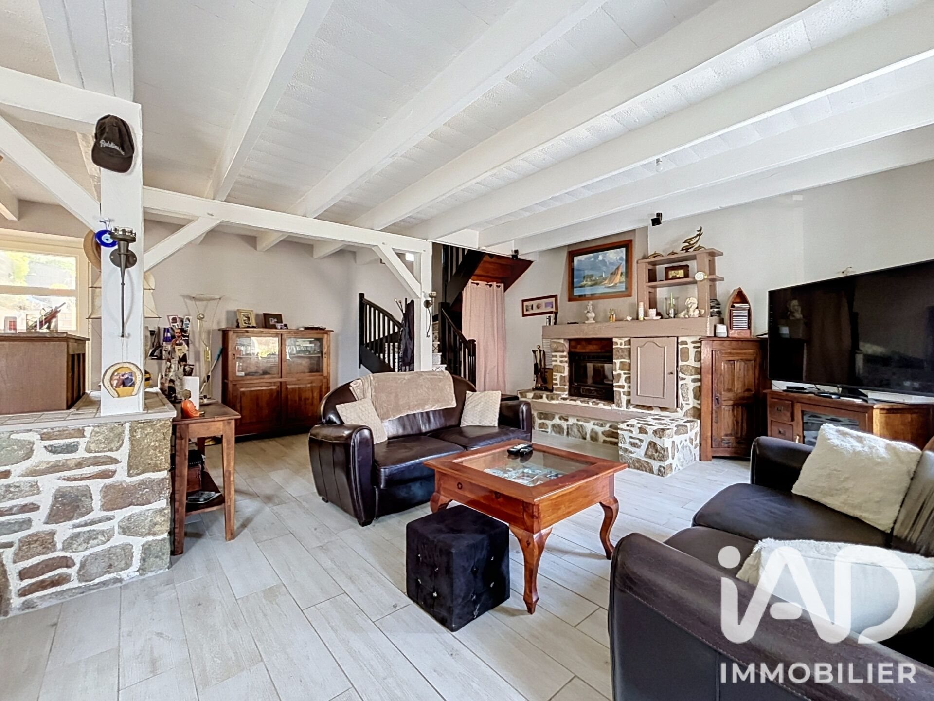 Maison à vendre, 137m², La Ville-ès-Nonais