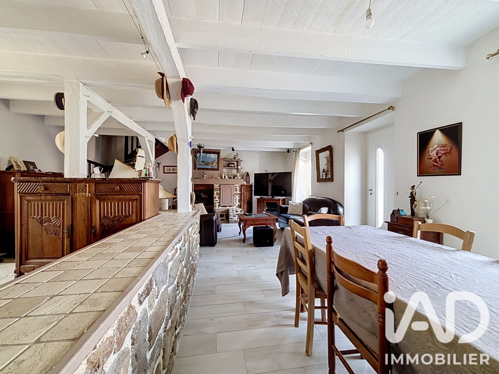 Maison à vendre, 137m², La Ville-ès-Nonais