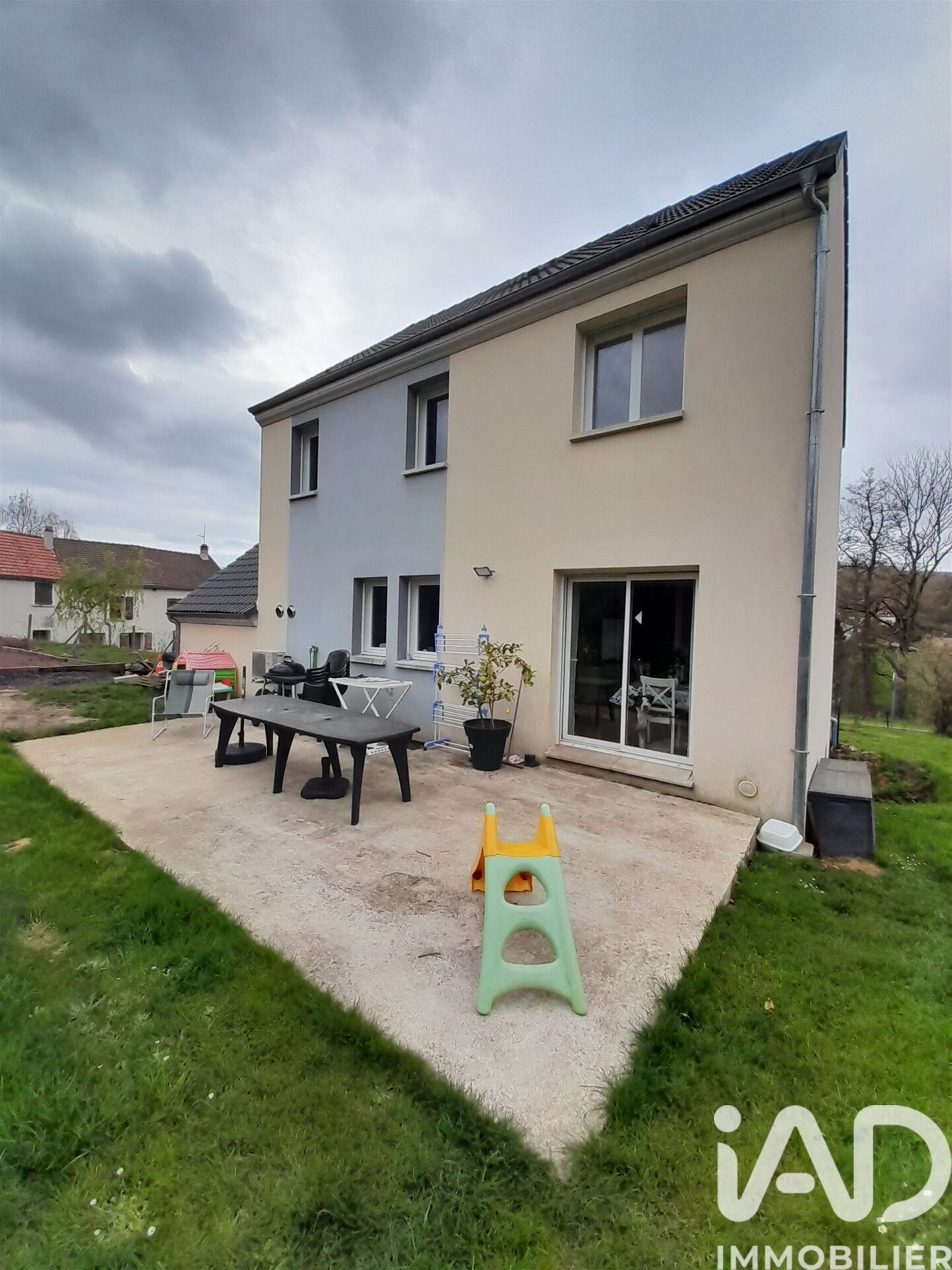 Maison à vendre, 109m², Domptin