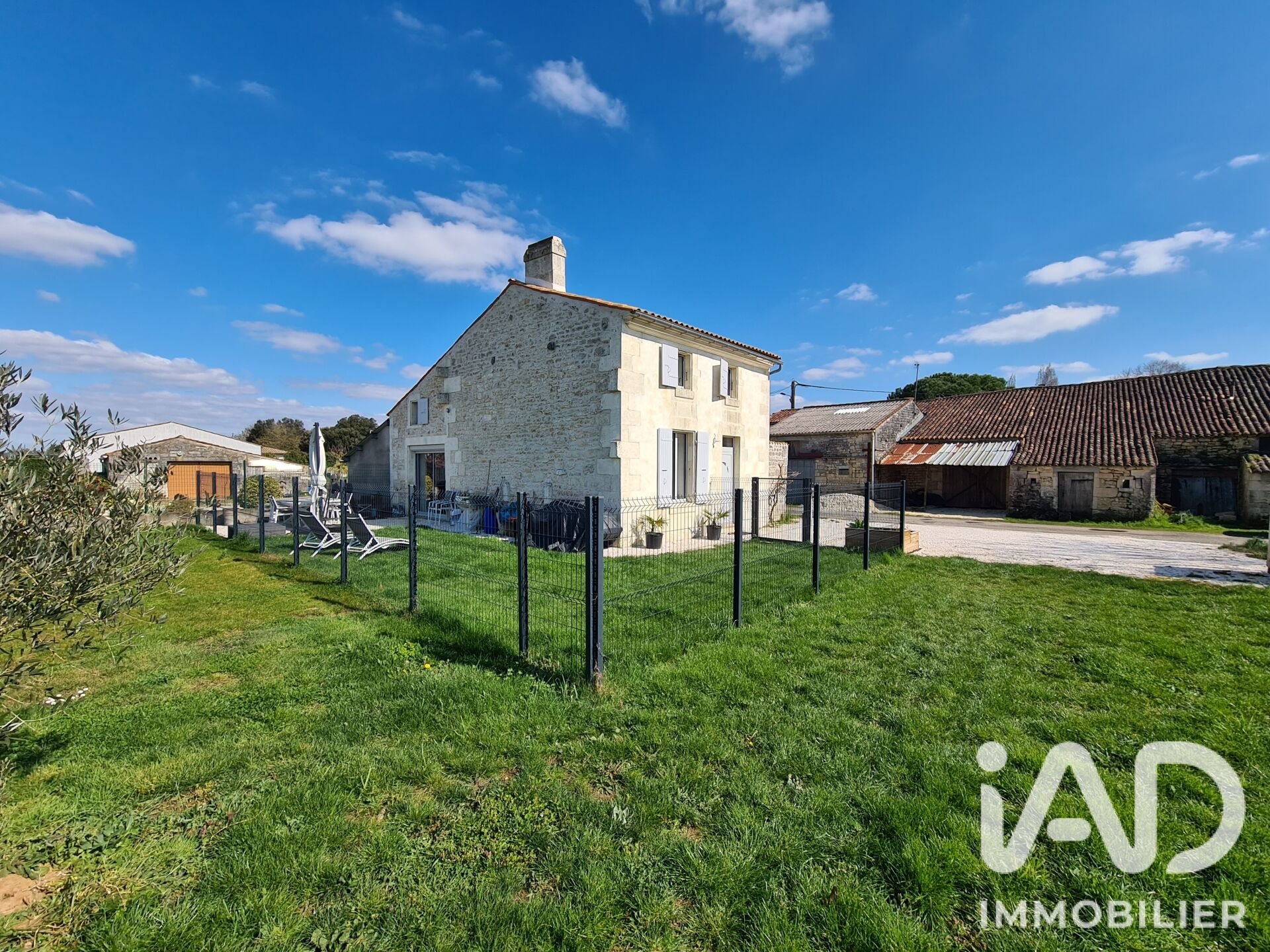 Maison à vendre, 90m², Saint-Porchaire