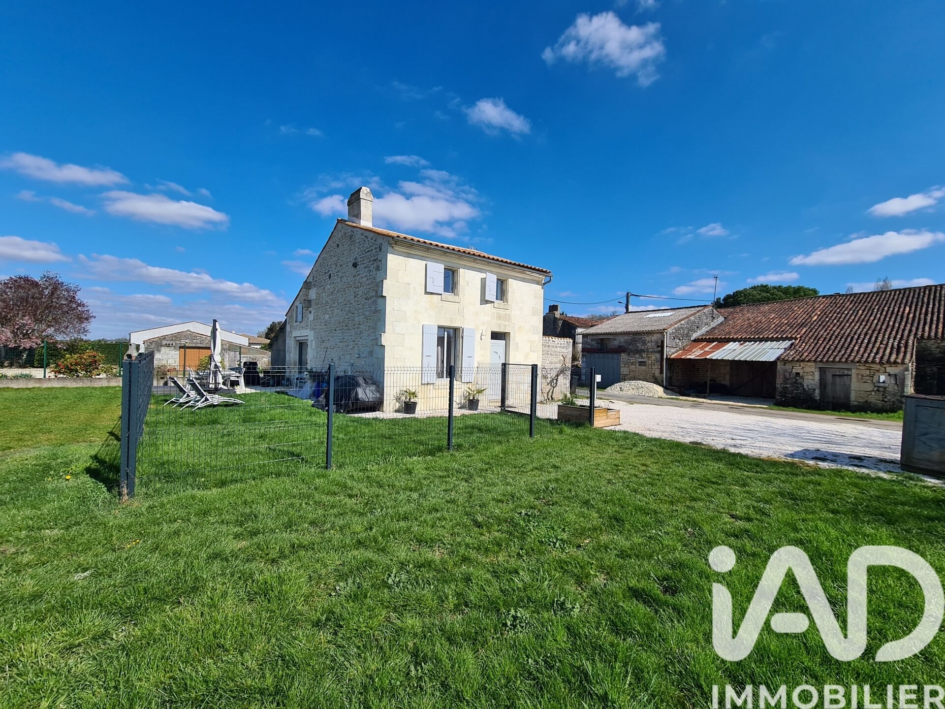 Maison à vendre, 90m², Saint-Porchaire