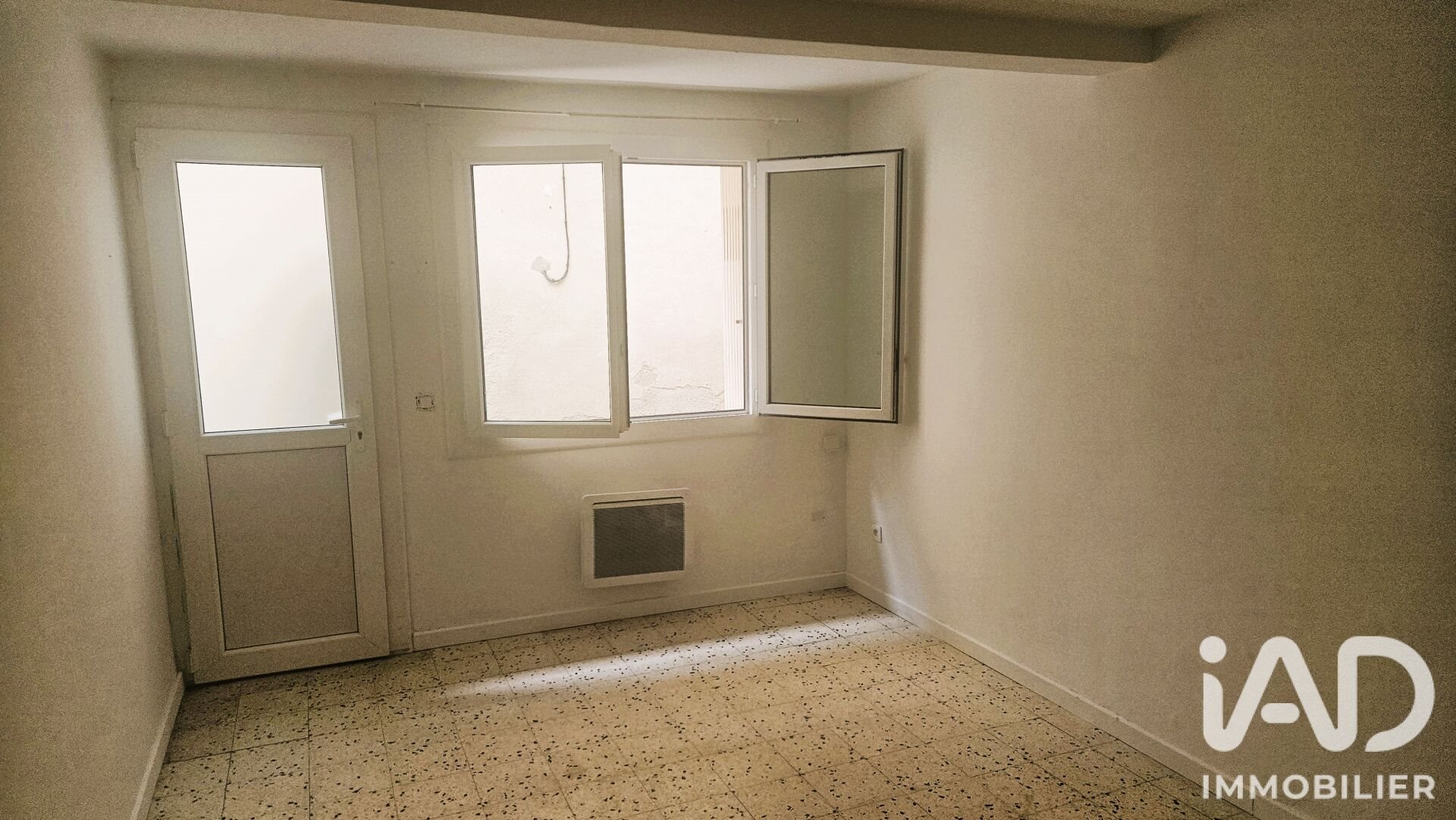 Maison à vendre, 87m², Saint-Geniès-de-Fontedit