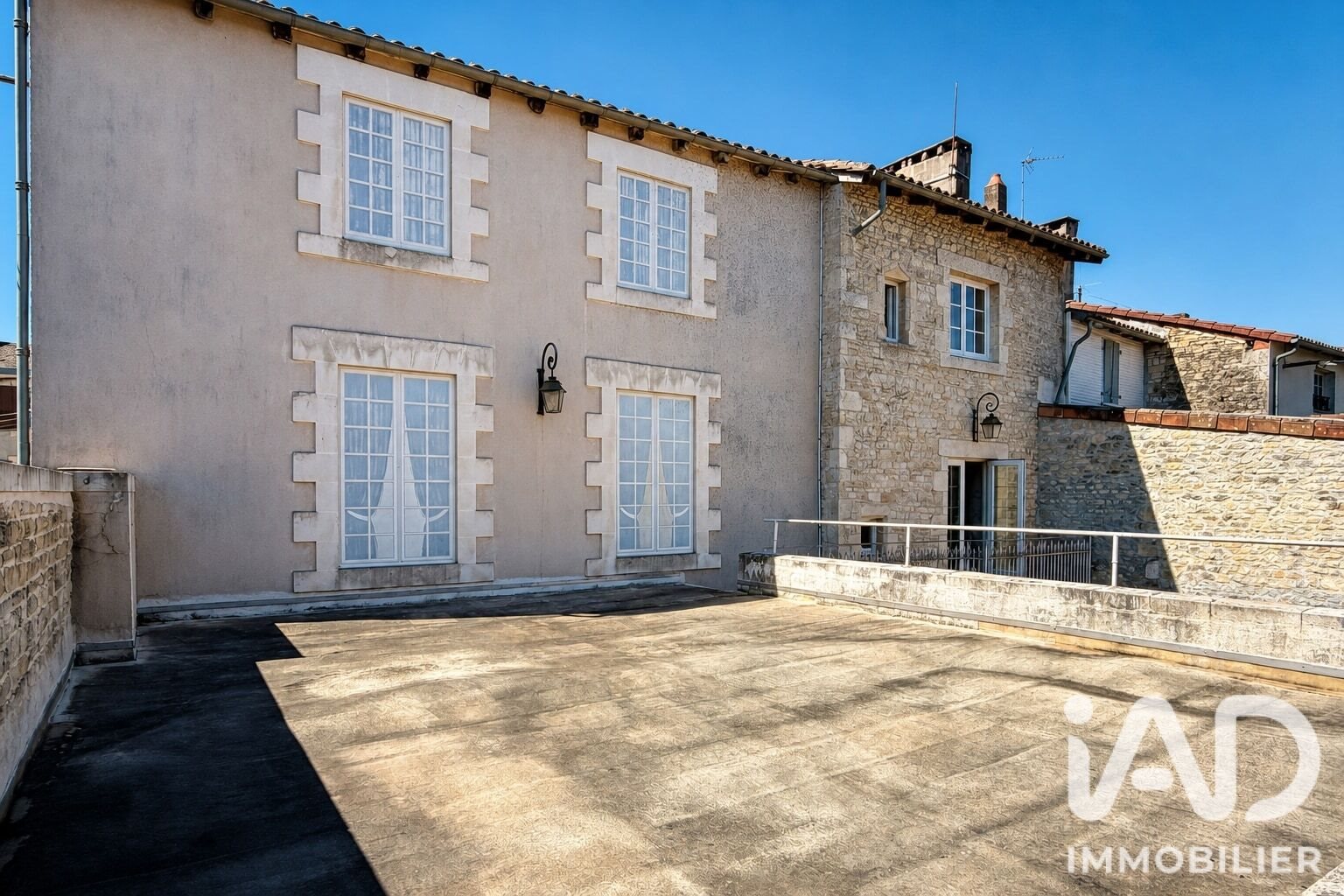 Maison à vendre, 565m², Ruffec