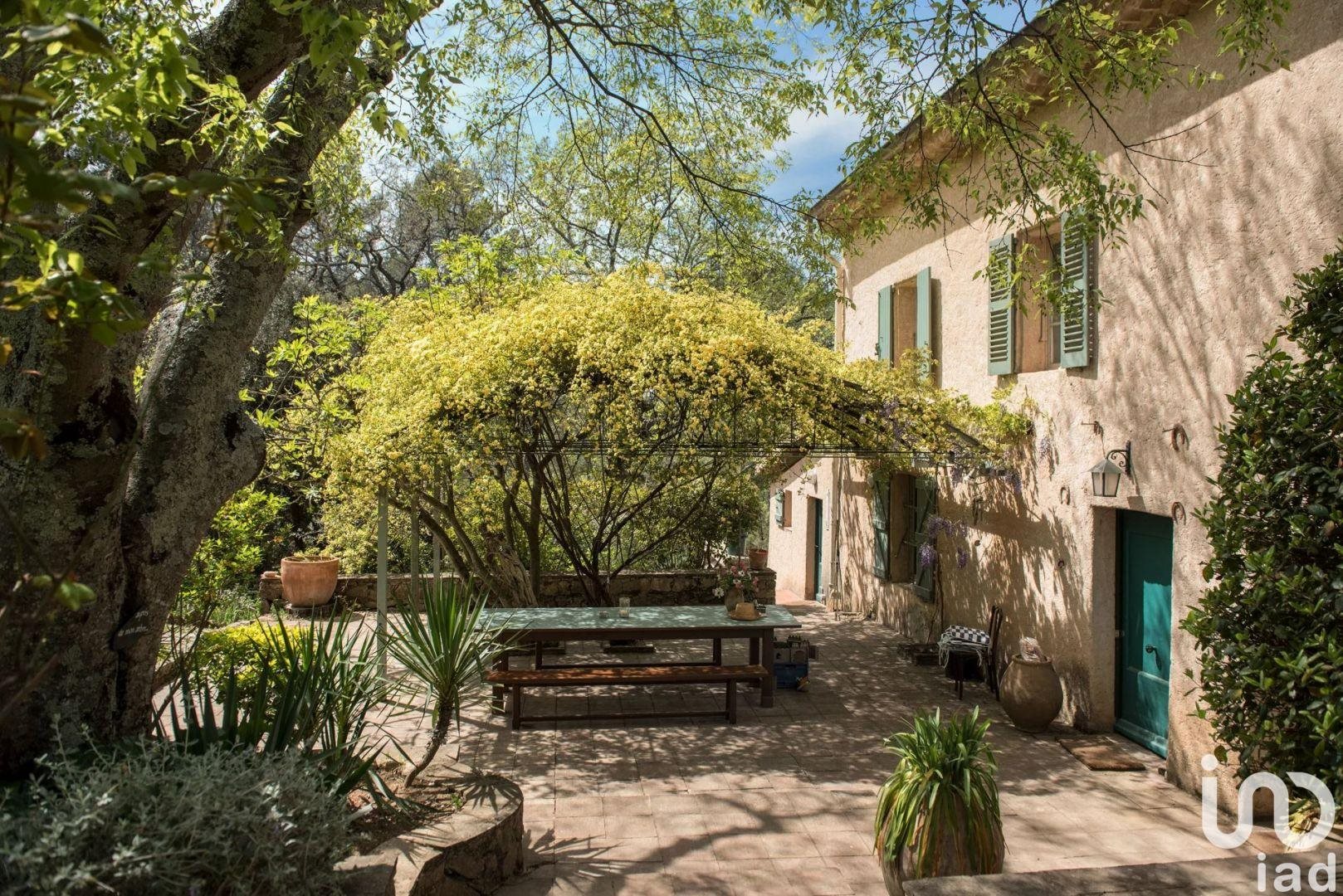 Maison à vendre, 220m², Lorgues