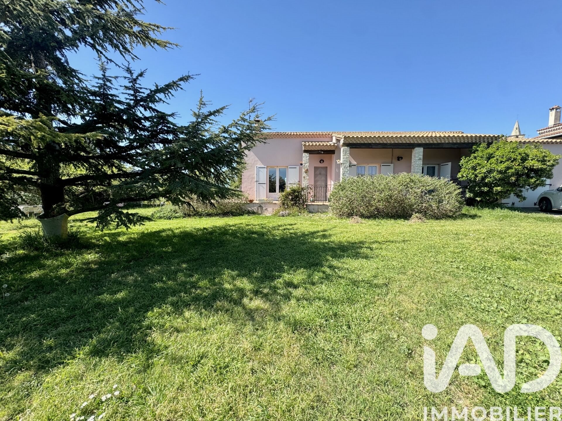Maison à vendre, 115m², Saint-Mitre-les-Remparts