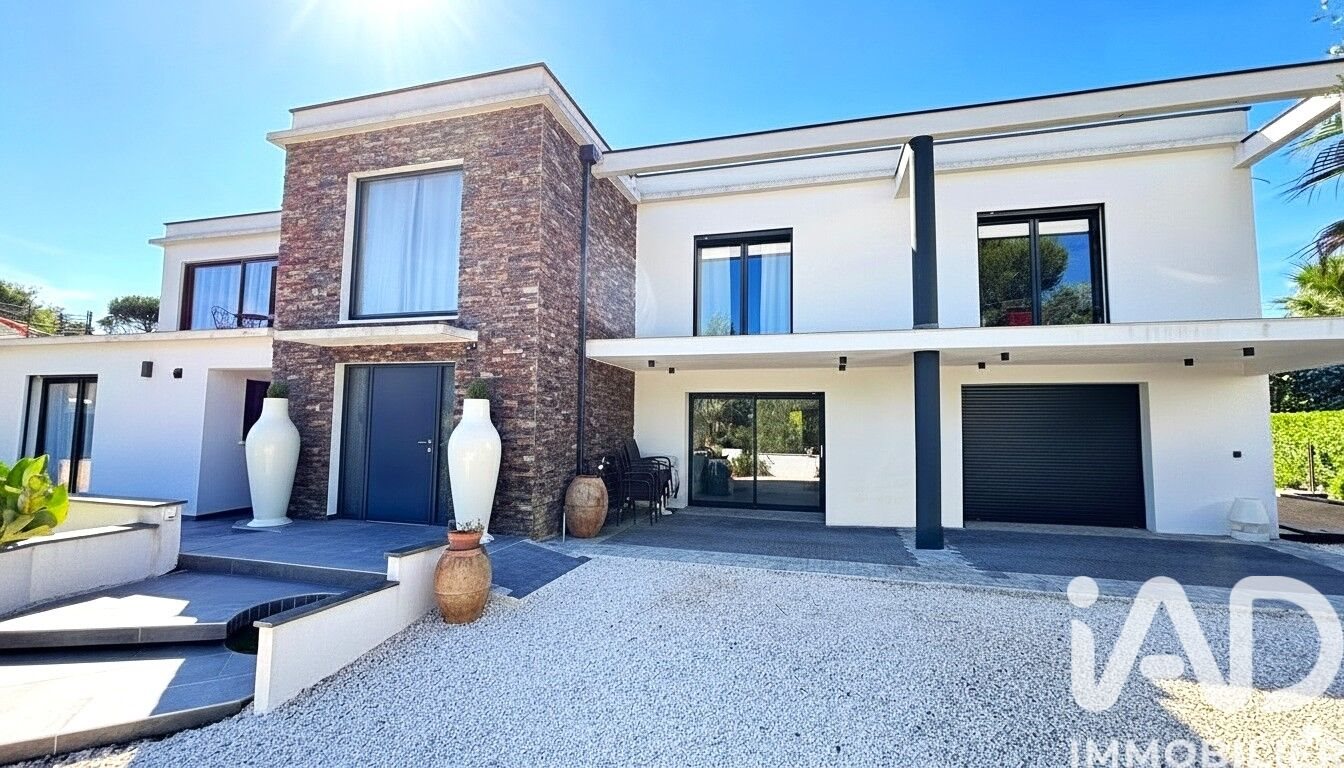 Maison à vendre, 319m², Fréjus