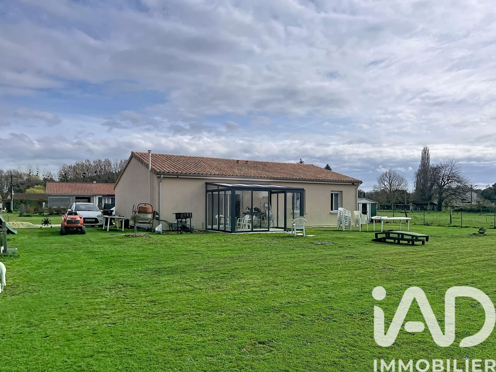 Maison à vendre, 103m², Ouzilly