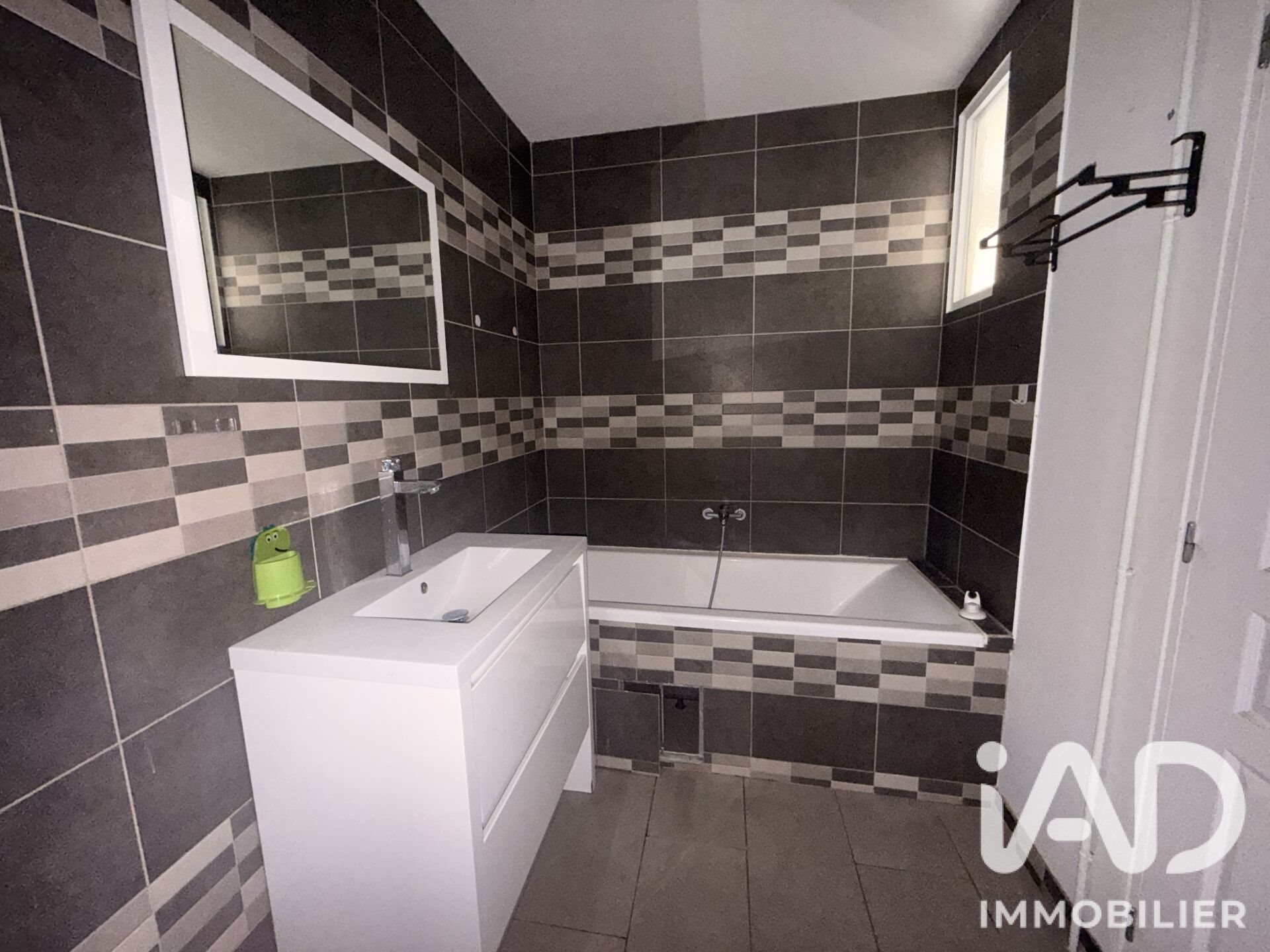 Maison à vendre, 100m², Paron