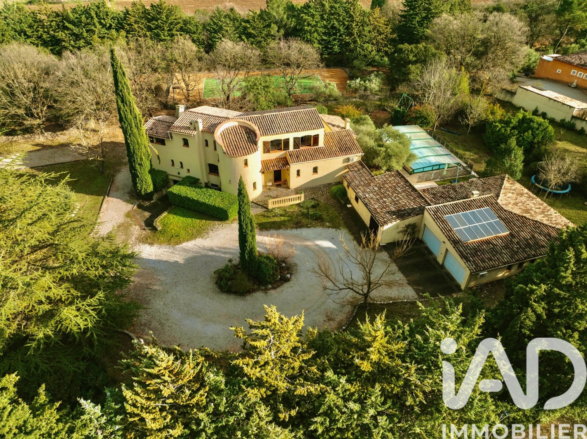 Maison à vendre, 270m², Saint-Maximin-la-Sainte-Baume
