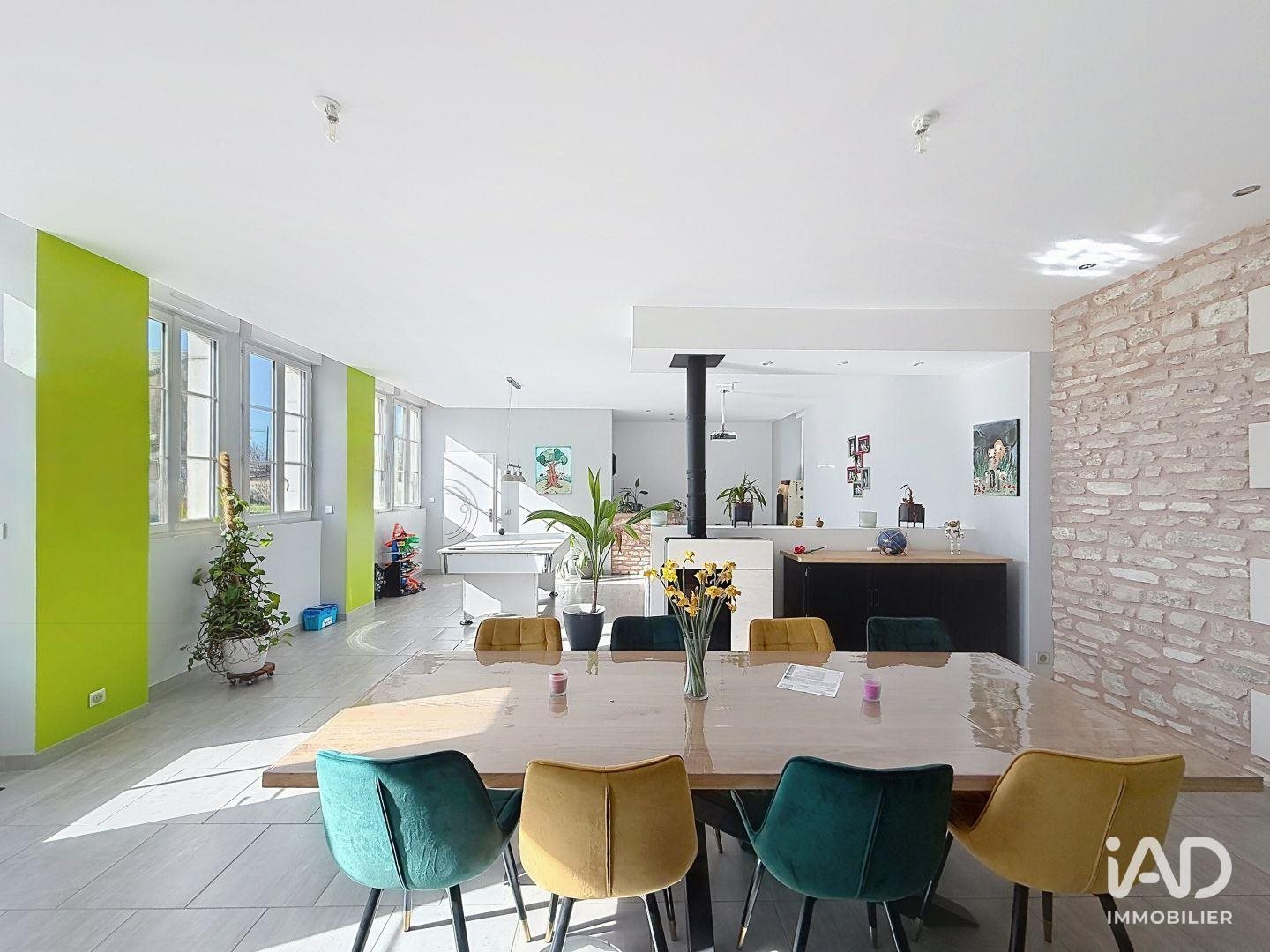 Maison à vendre, 210m², Champigny en Rochereau