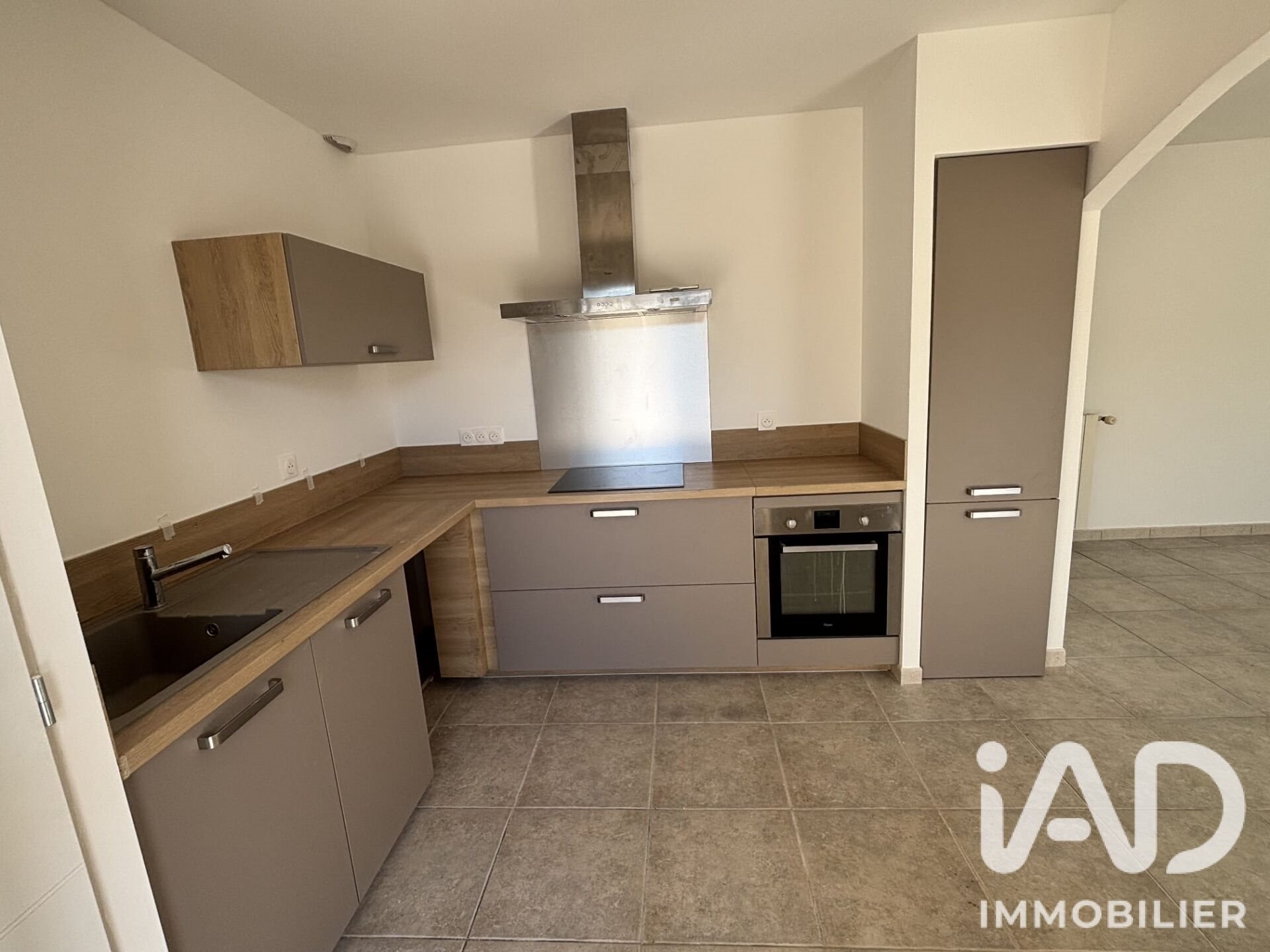 Maison à louer, 76m², Aubord