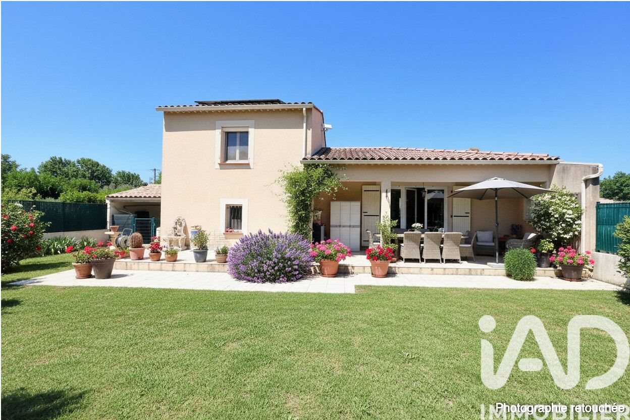 Maison à vendre, 118m², Sainte-Cécile-les-Vignes