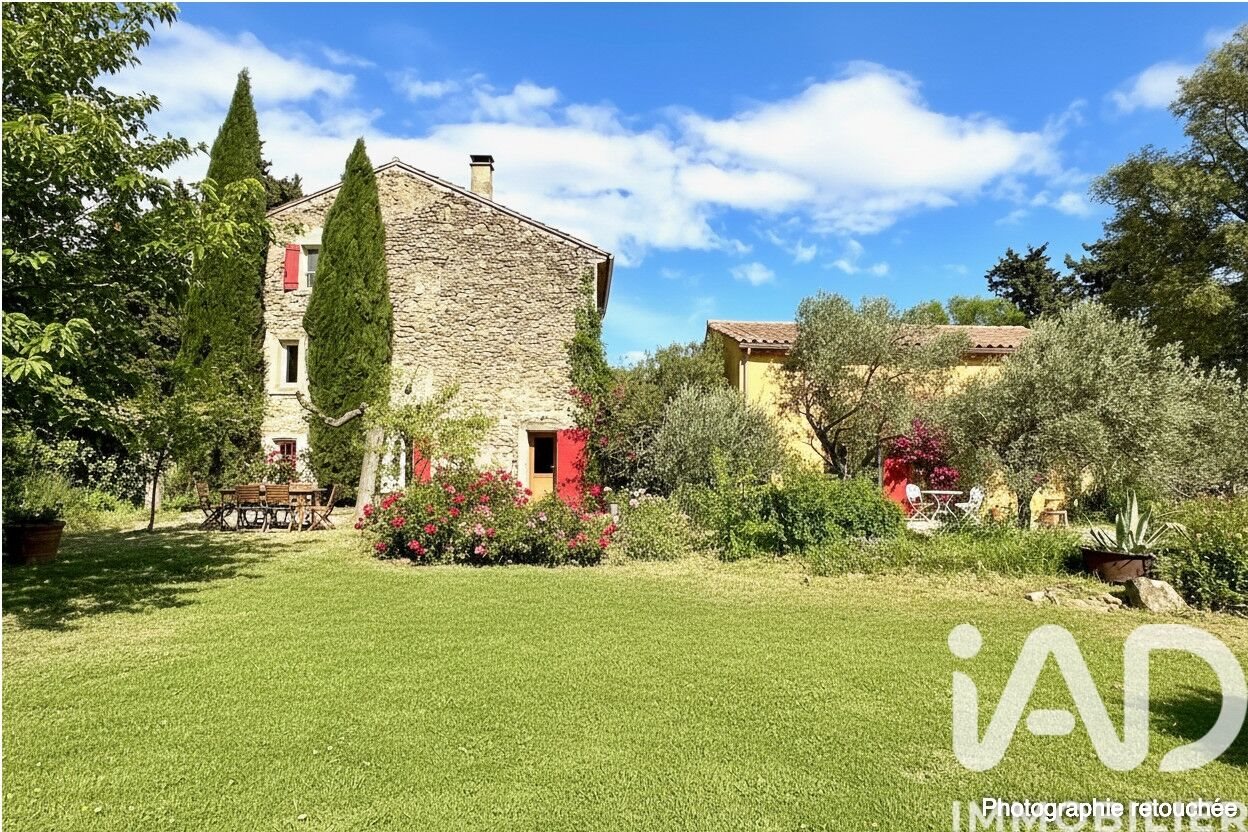 Maison à vendre, 300m², Camaret-sur-Aigues