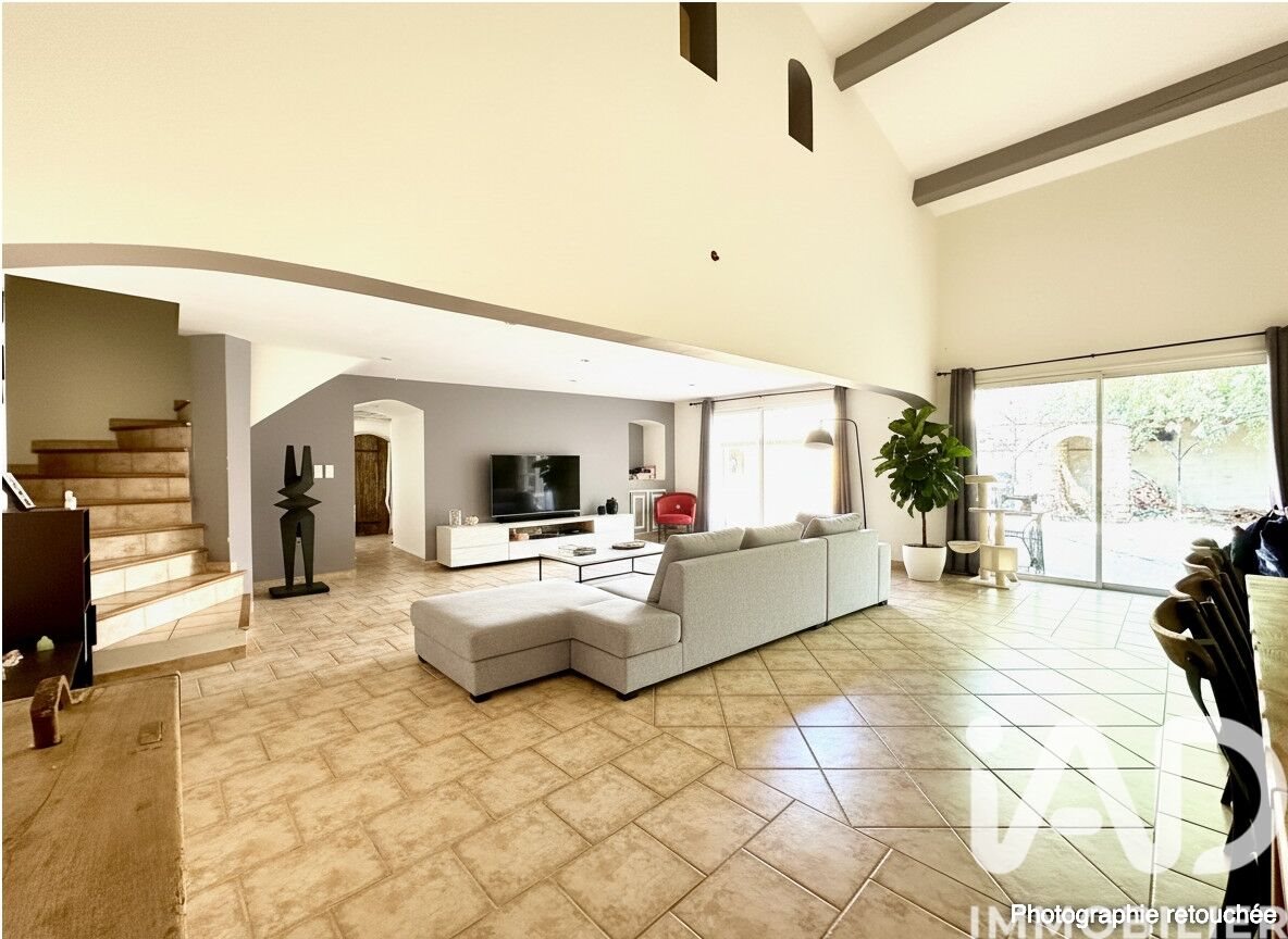 Maison à vendre, 300m², Camaret-sur-Aigues