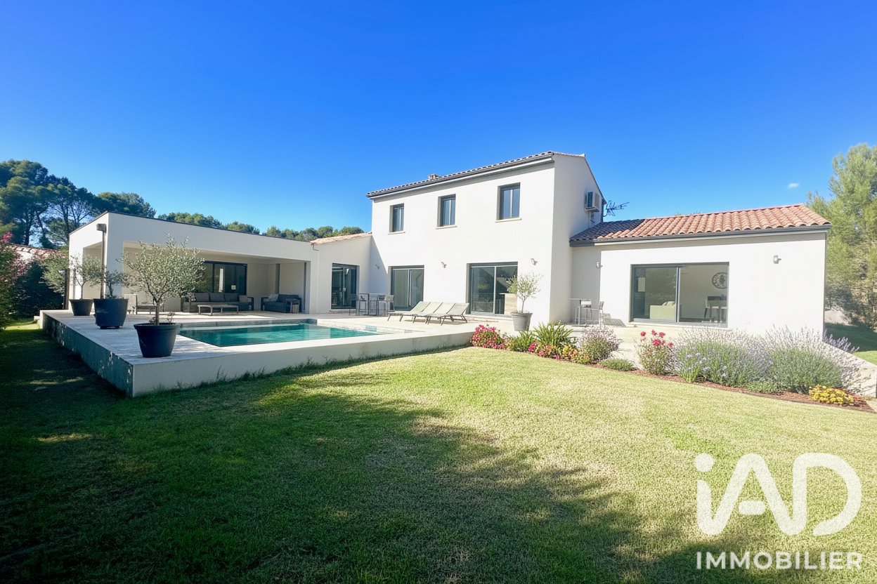 Maison à vendre, 215m², Uchaux