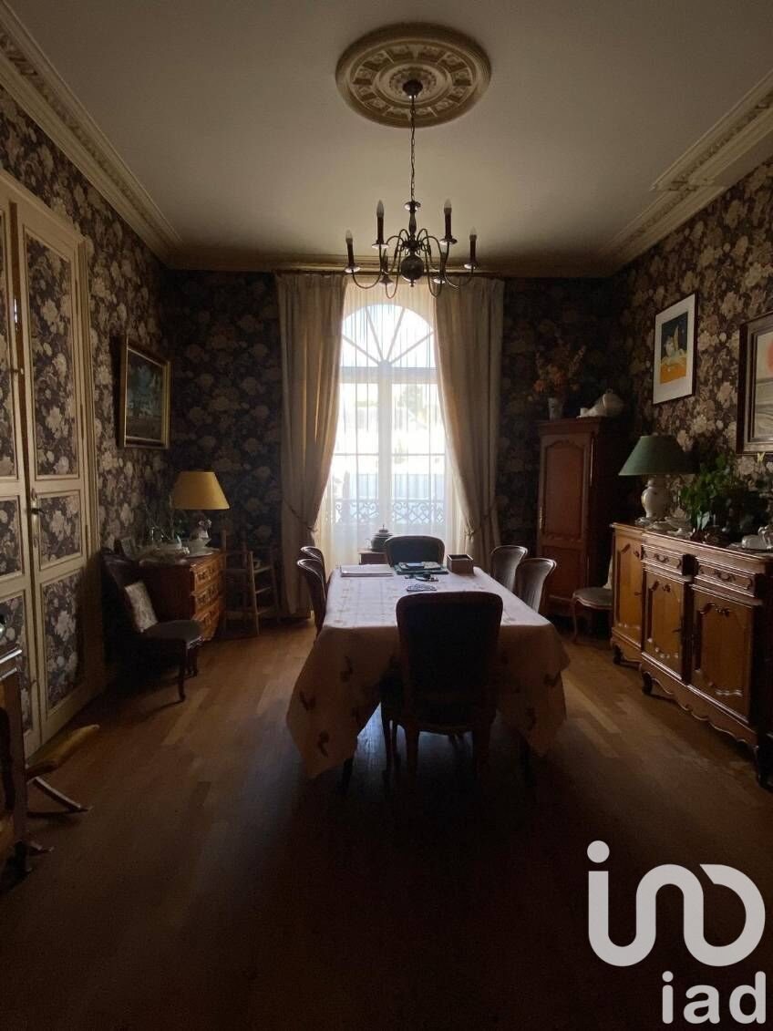 Maison à vendre, 225m², La Flèche
