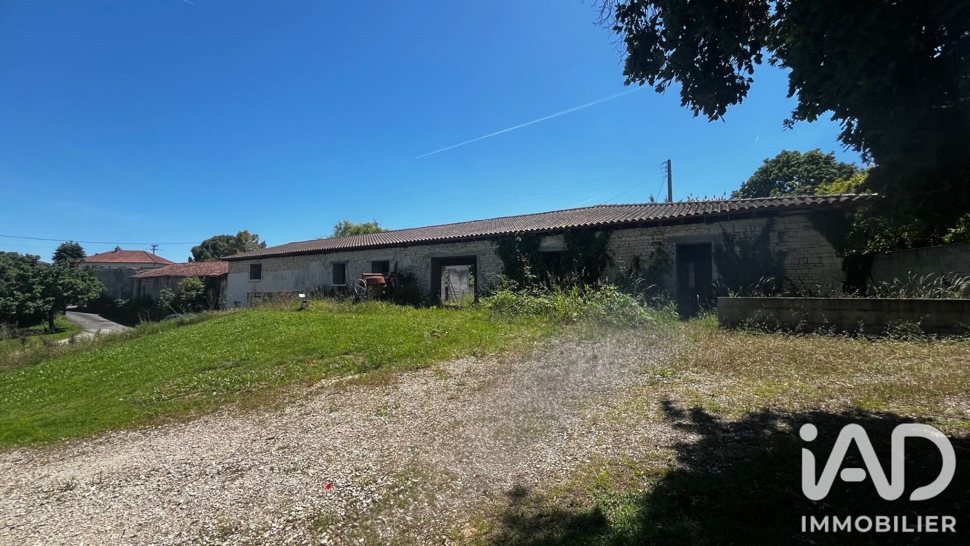 Maison à vendre, 240m², Aigre