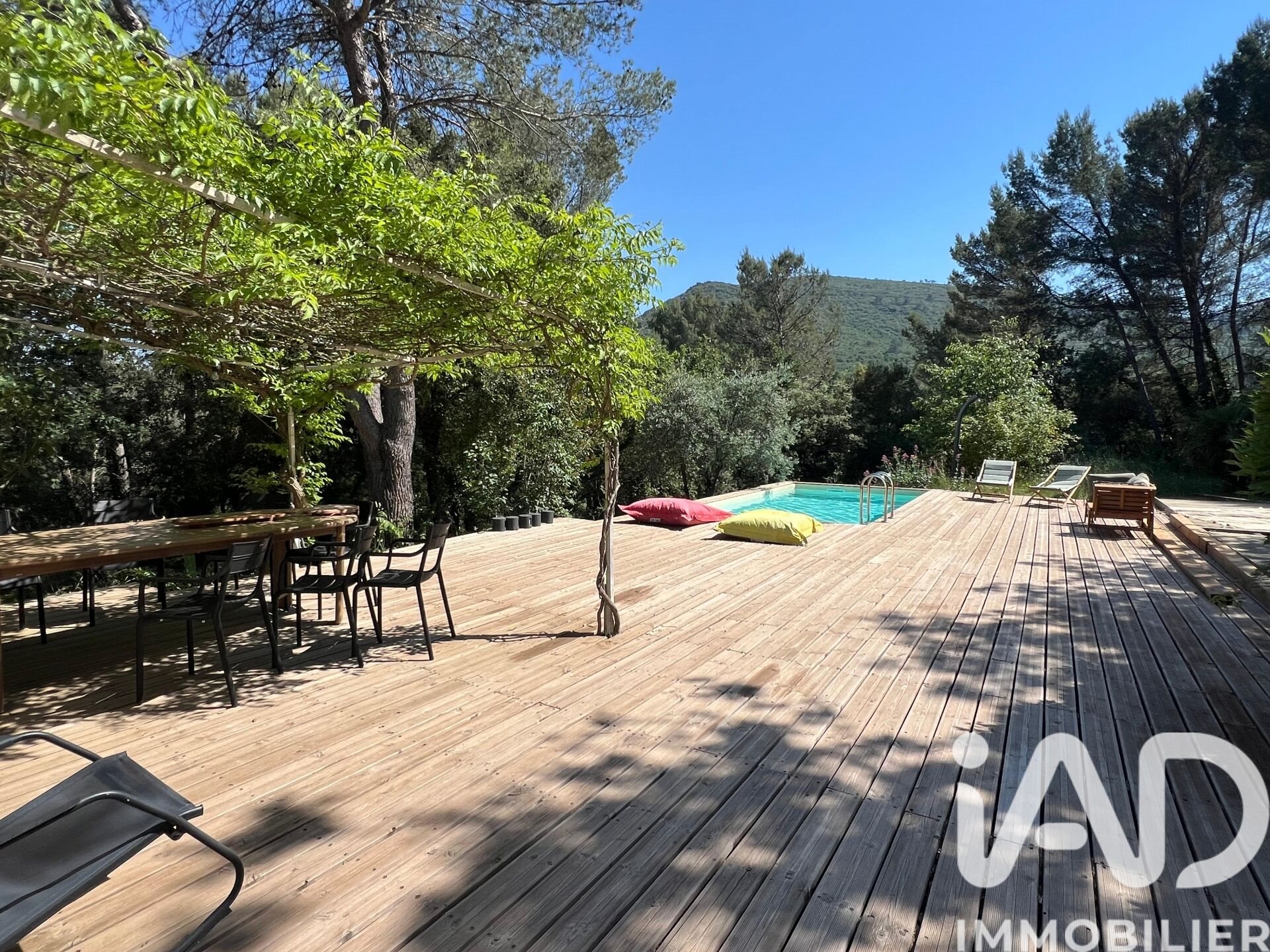 Maison à vendre, 133m², Saint-Maximin-la-Sainte-Baume